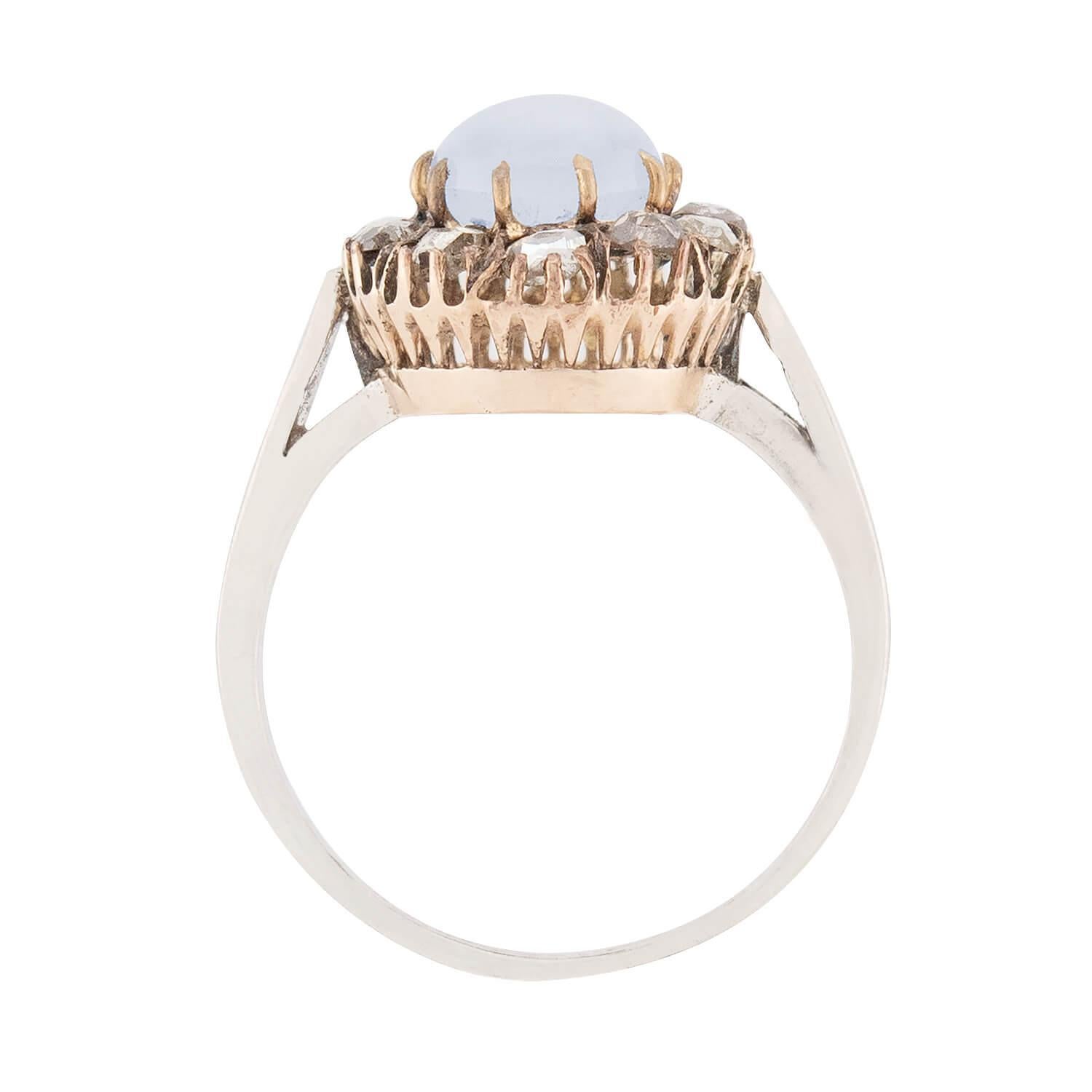 Cabochon Anello vittoriano con pietra di luna e diamante a raggiera in argento 14k/sterling in vendita