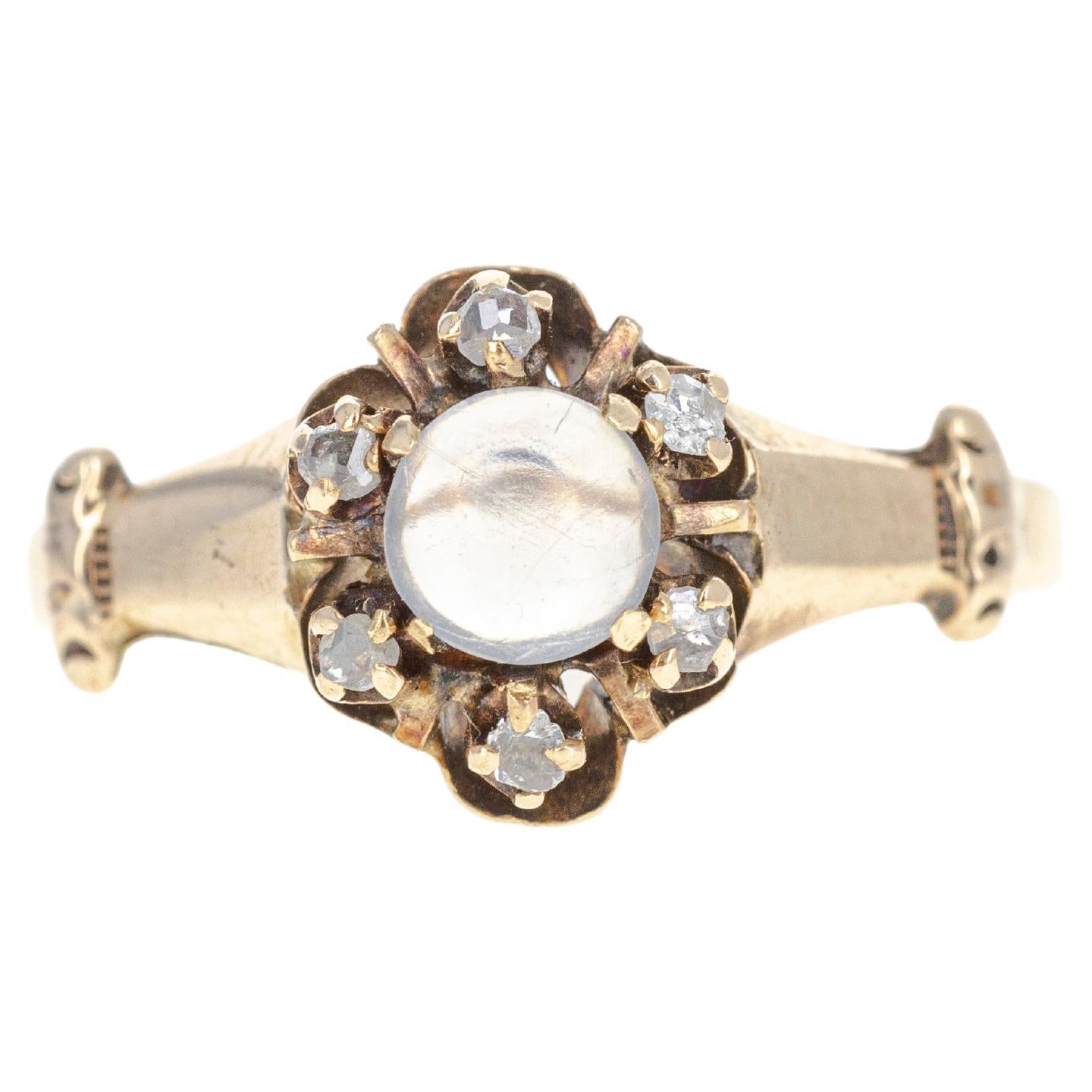 Victorian 14K Yellow Gold 0.40 Carat Moonstone Rose Cut Diamond Ring