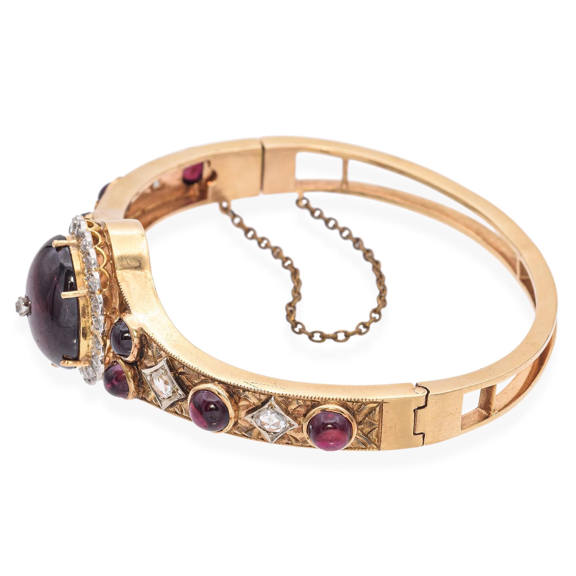 Victorian 14K Yellow Gold 16.03 TCW Garnet & Rose Cut Diamond Bangle Bracelet In Good Condition For Sale In New York, NY