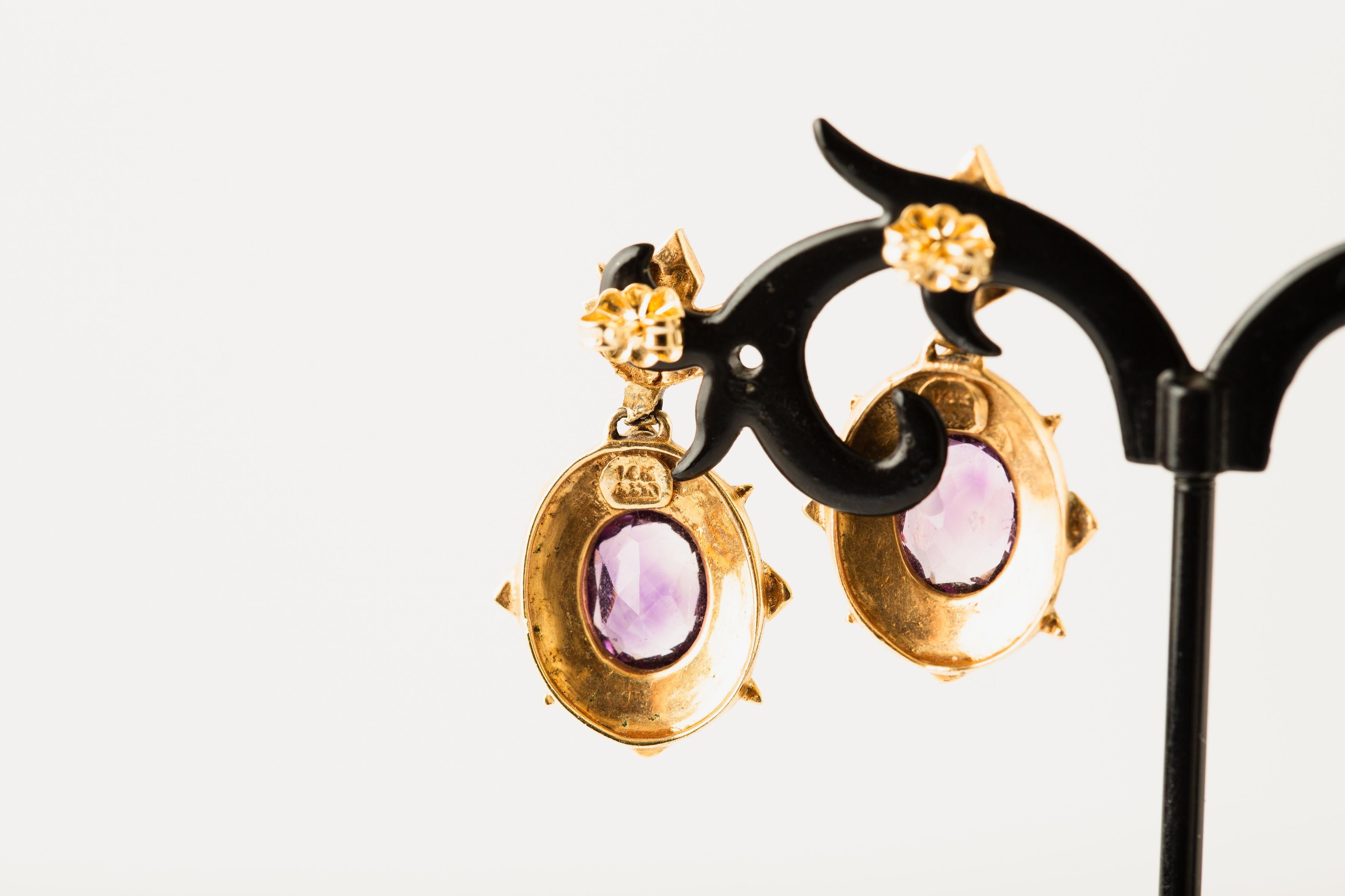 Orecchini vittoriani in oro giallo 14k con ametista e perle di seme/Enamel in vendita 1