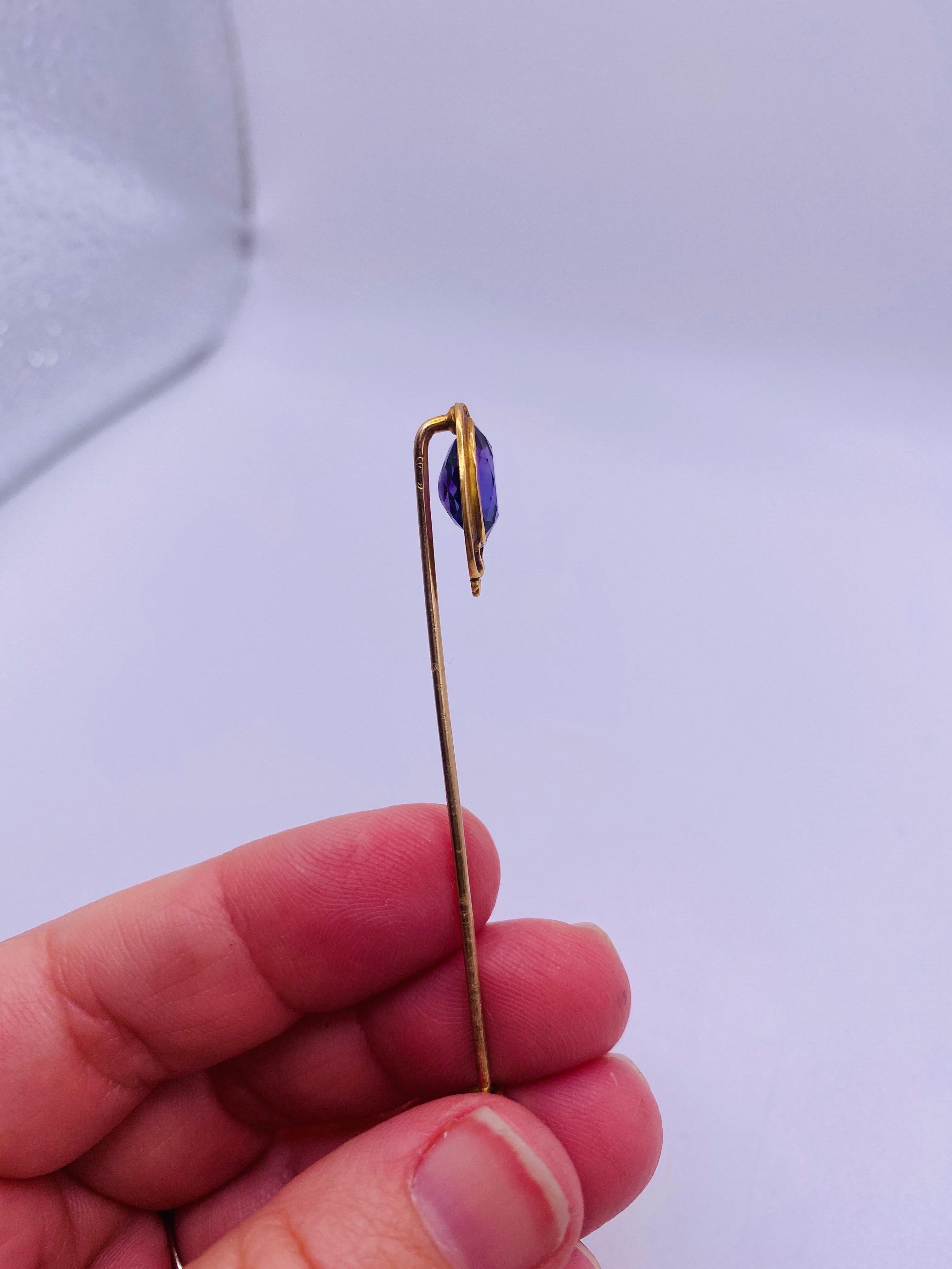 Victorian 14k Yellow Gold Amethyst Stick Pin In Good Condition In DALLAS, TX