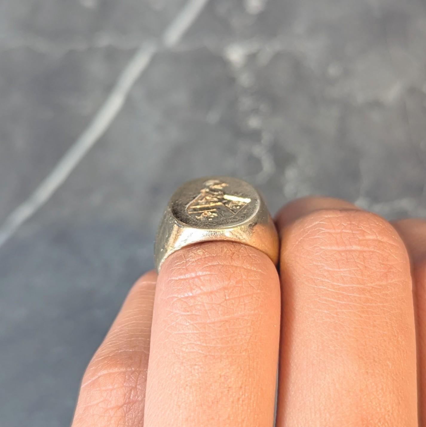 Victorian 14K Yellow Gold Antique Heraldic Crest Intaglio Unisex Signet Ring For Sale 9