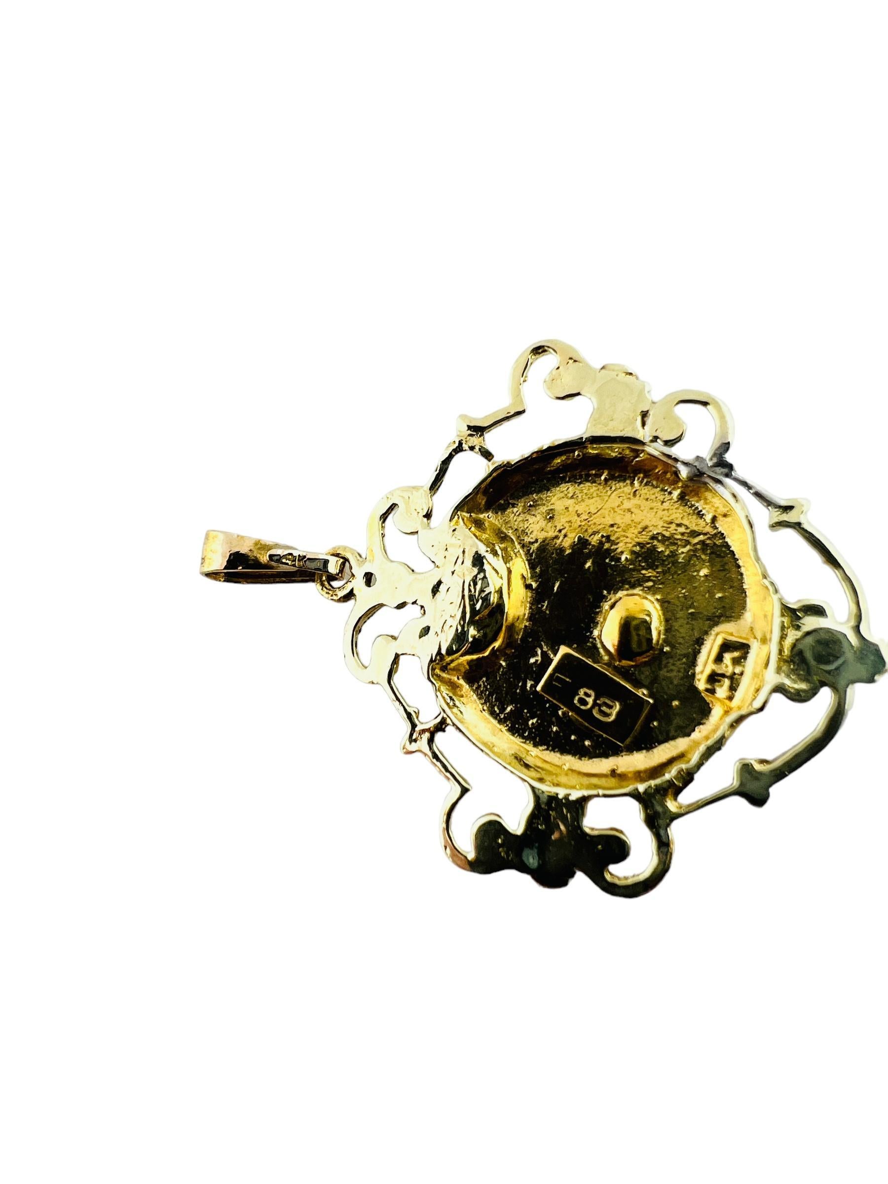 Taille simple Pendentif Victorien en or jaune 14K avec diamant en émail noir #15996 en vente