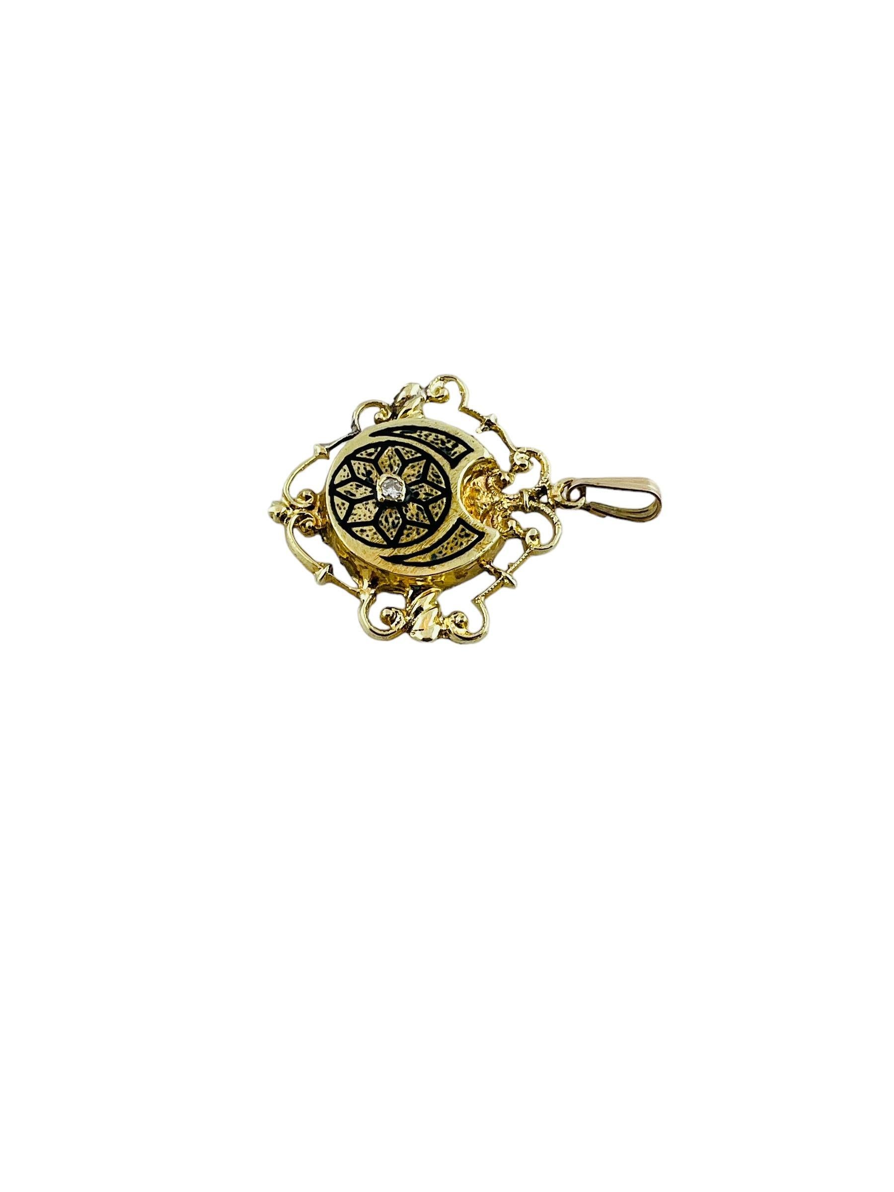 Pendentif Victorien en or jaune 14K avec diamant en émail noir #15996 Bon état - En vente à Washington Depot, CT