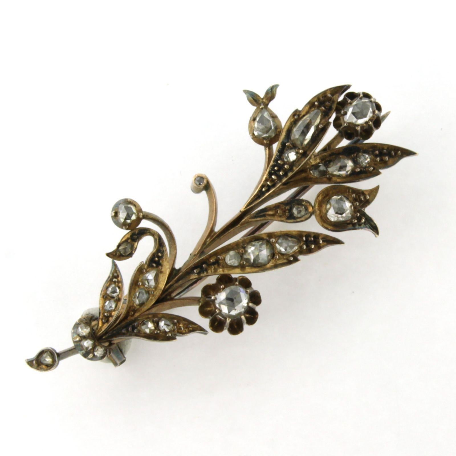 Broche victorienne en or jaune 14k avec un diamant rose jusqu'à 0.50ct 7.1 grammes Excellent état - En vente à The Hague, ZH
