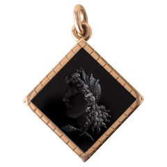 Pendant Necklaces