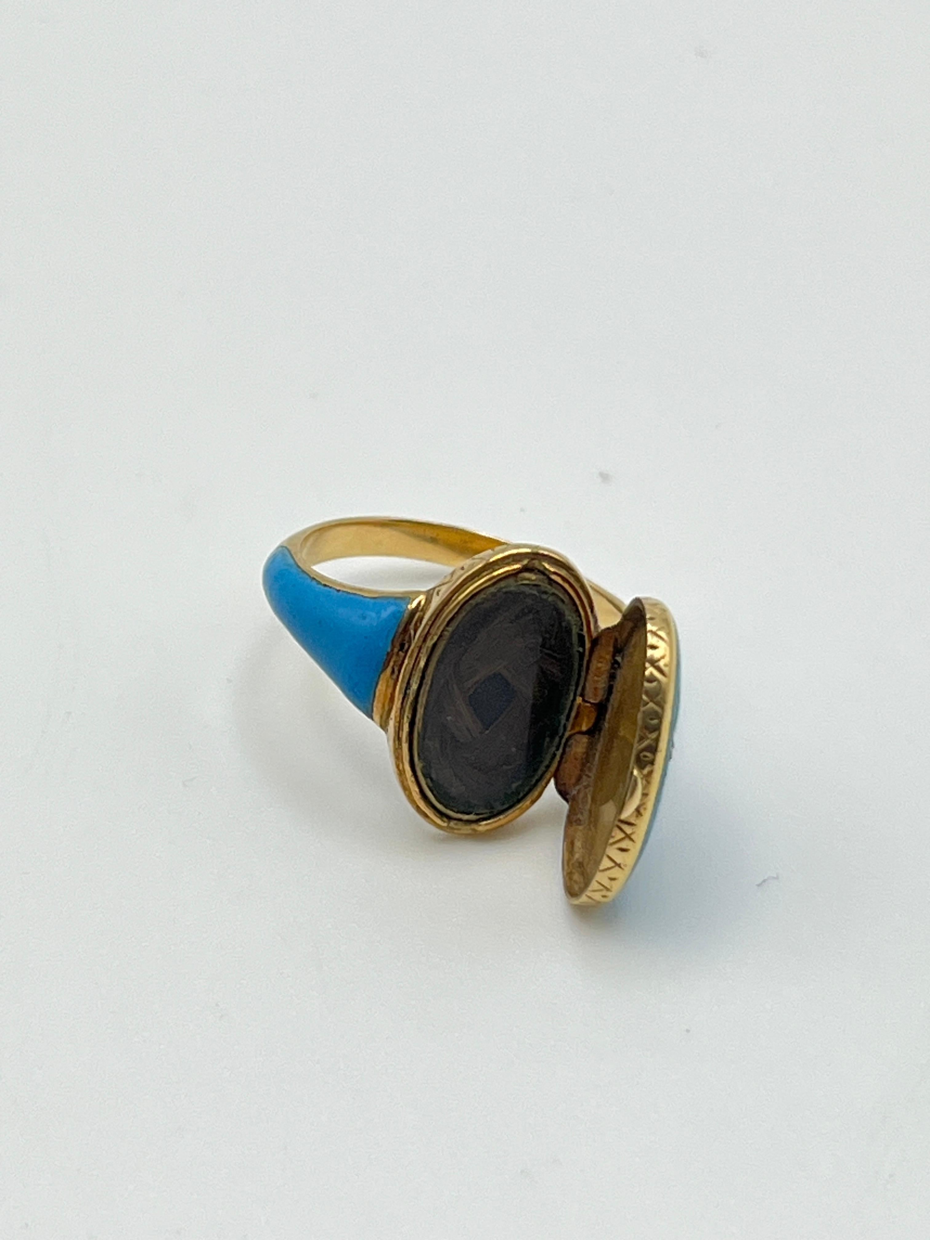Victorian 14K Yellow Gold Enamel Memorial Diamond Cross Locket Ring For Sale 5