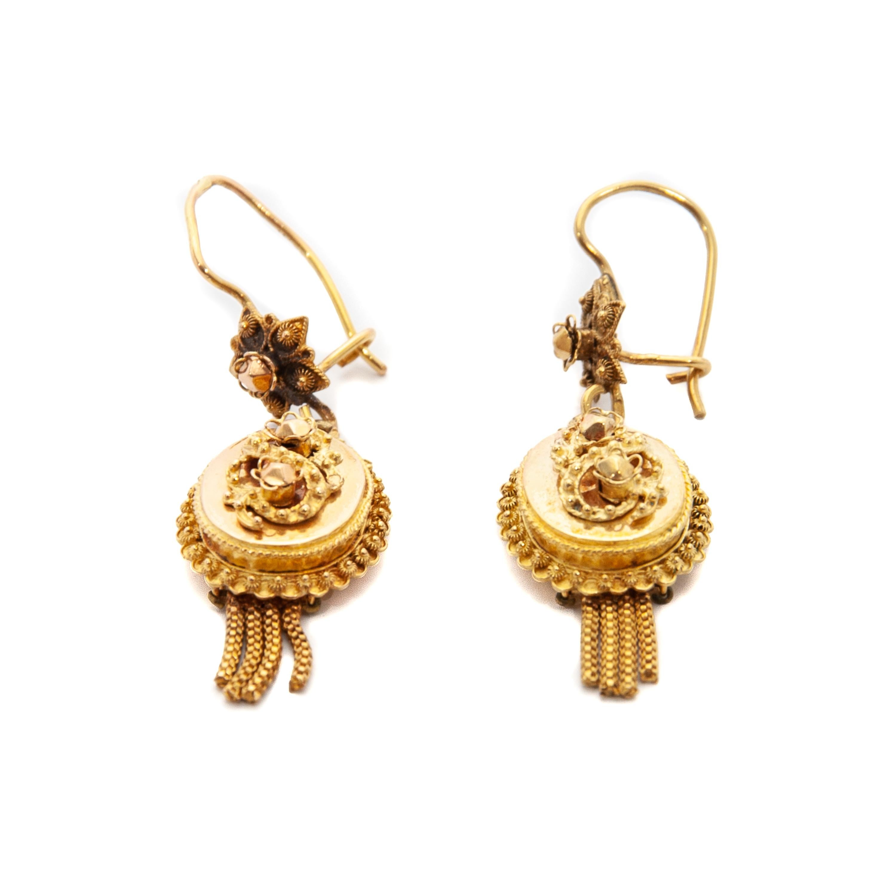 Women's Victorian 14 Karat Yellow Gold Filigree Tassel Earrings