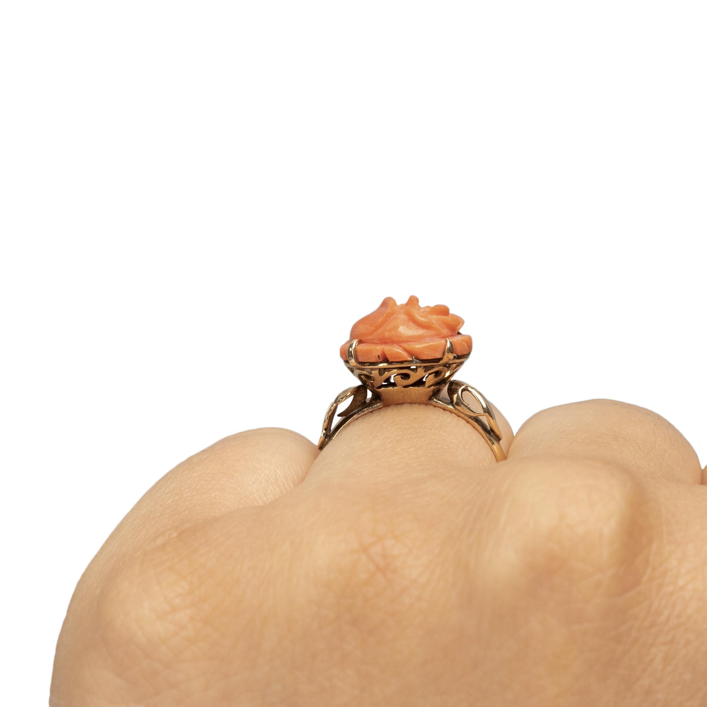 Victorian 14K Yellow Gold Hand Carved Coral Rose Antique Fashion Ring For Sale 1