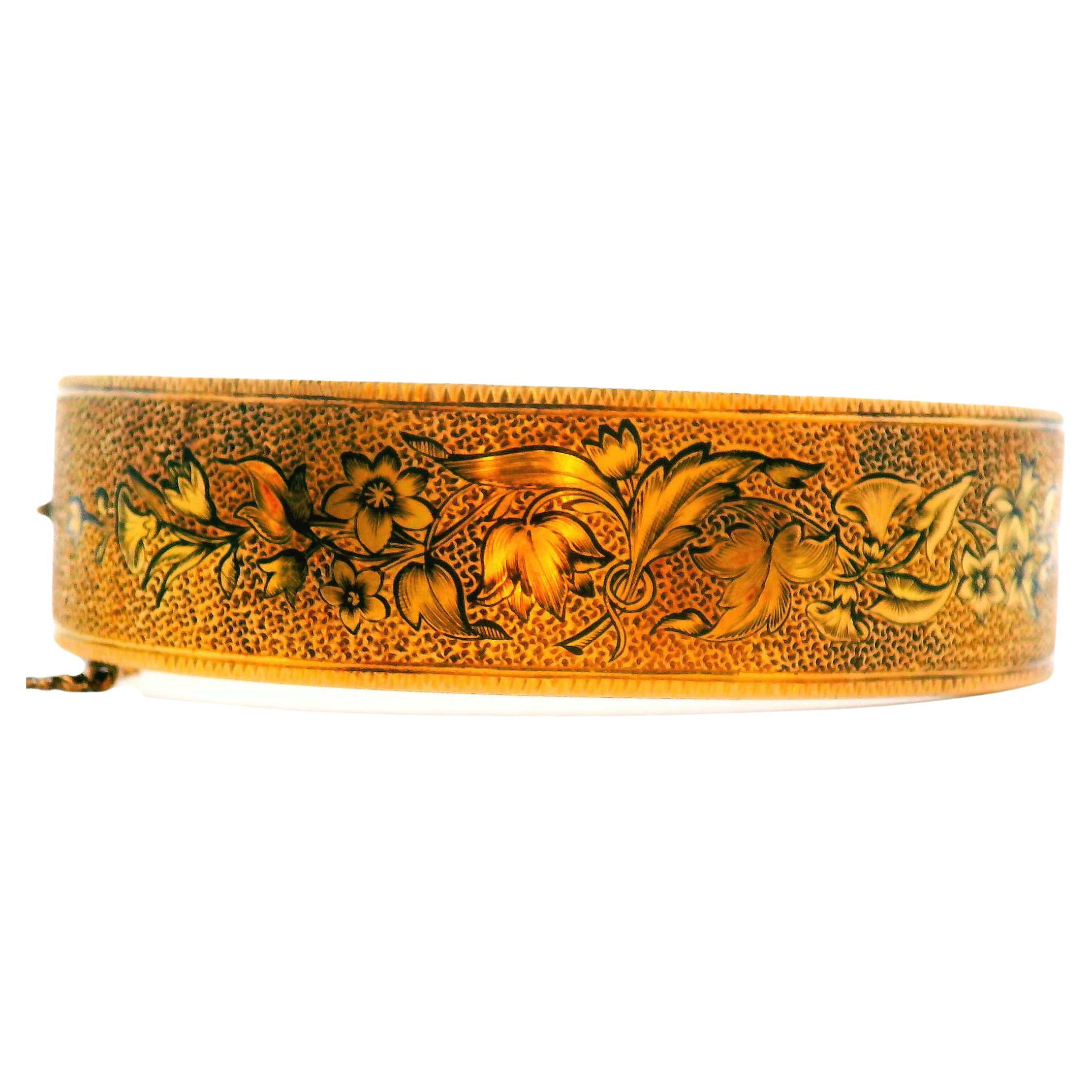 Victorian 14K yellow Gold Hinged Bangle ca 1880