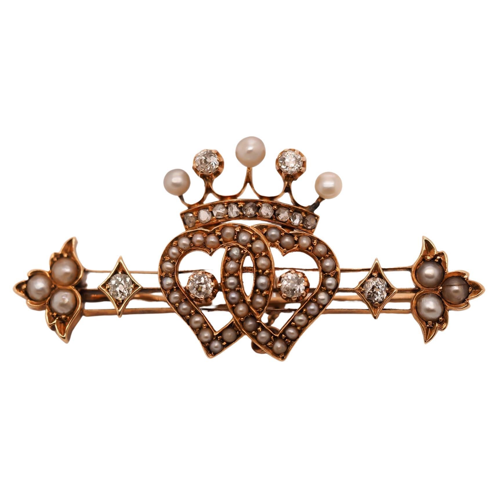 Broche victoriano de oro amarillo de 14 quilates con corazón y corona de diamantes y perlas de mina antigua