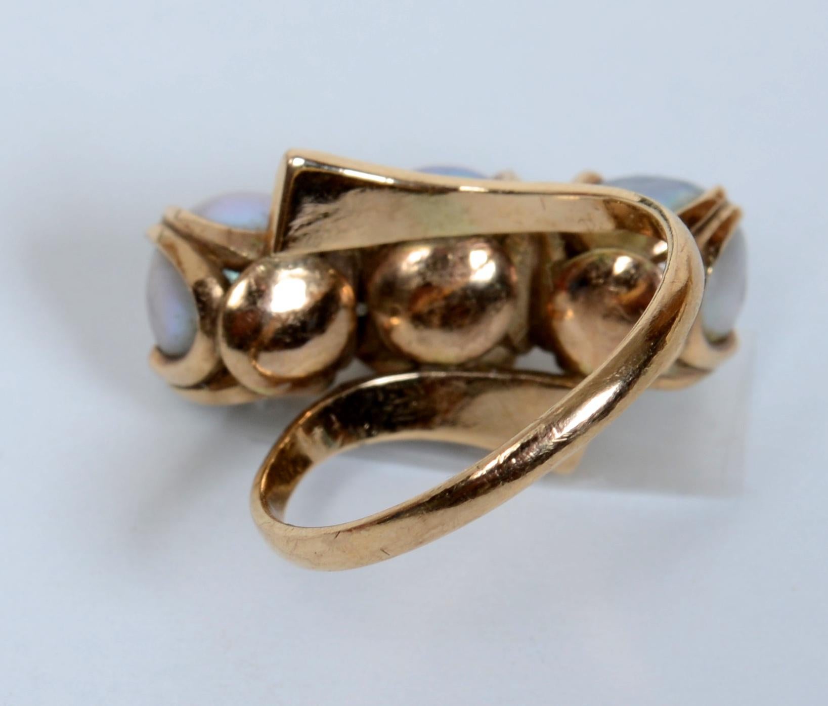 Vittoriano Anello vittoriano in oro giallo 14k con perle color lavanda da 3-12 mm in vendita