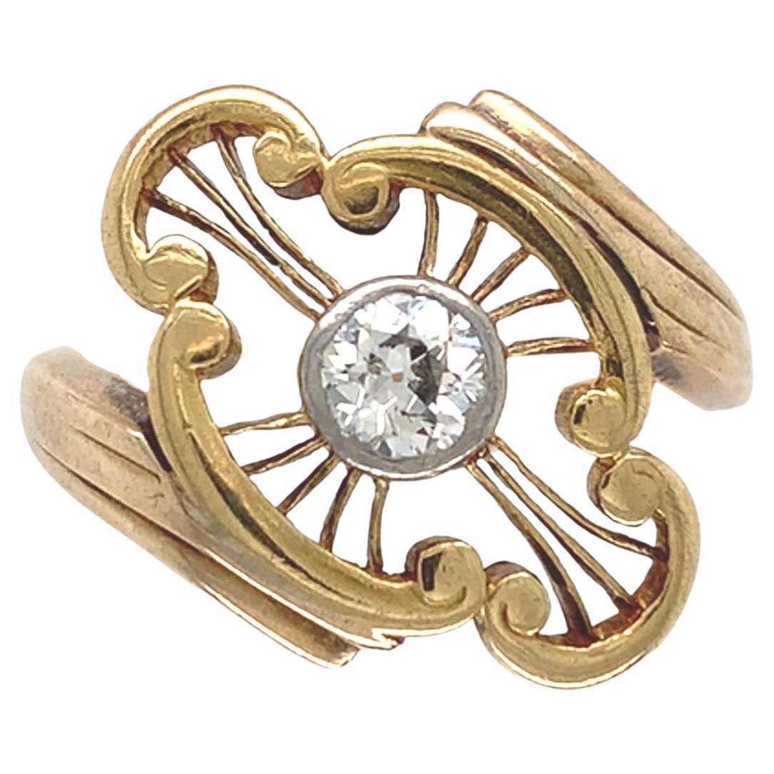 Anello vittoriano in oro giallo 14k con lavorazione a filo e diamante incastonato in platino