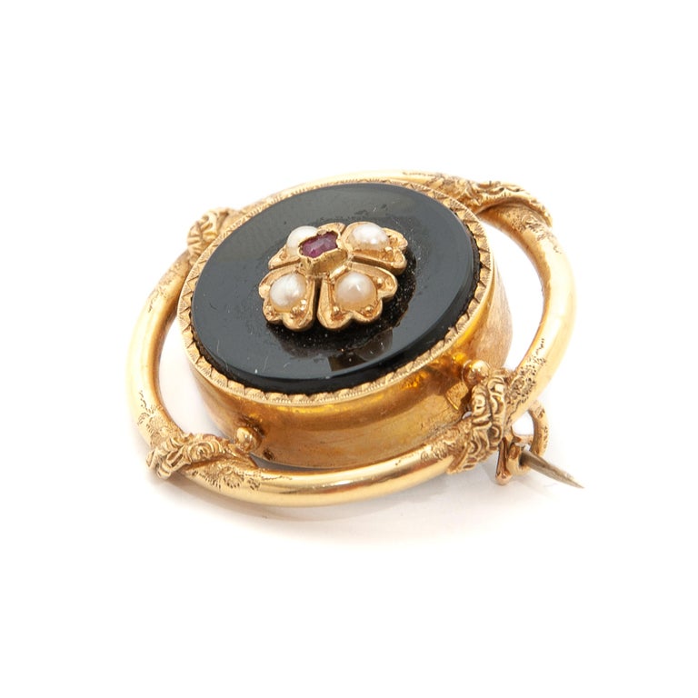 Women's or Men's Victorian Onyx Ruby Seed Pearl 14 Karat Gold Brooch