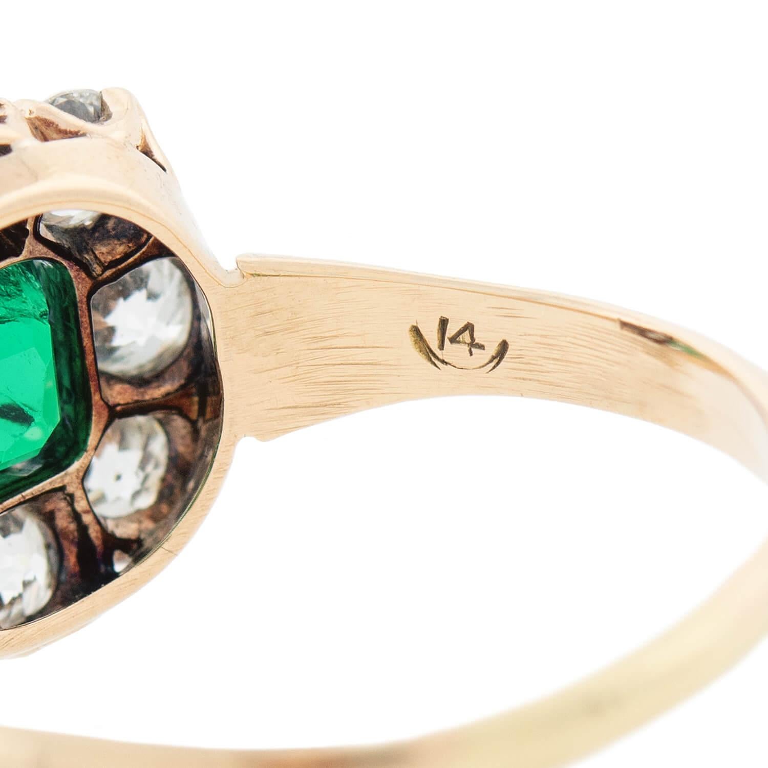 Women's Victorian 14kt Emerald & Diamond Cluster Ring