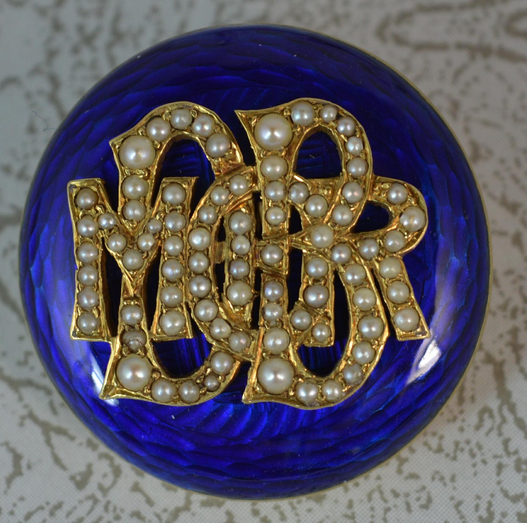 Victorian 15 Carat Gold Enamel and Pearl Mourning Brooch In Good Condition In St Helens, GB