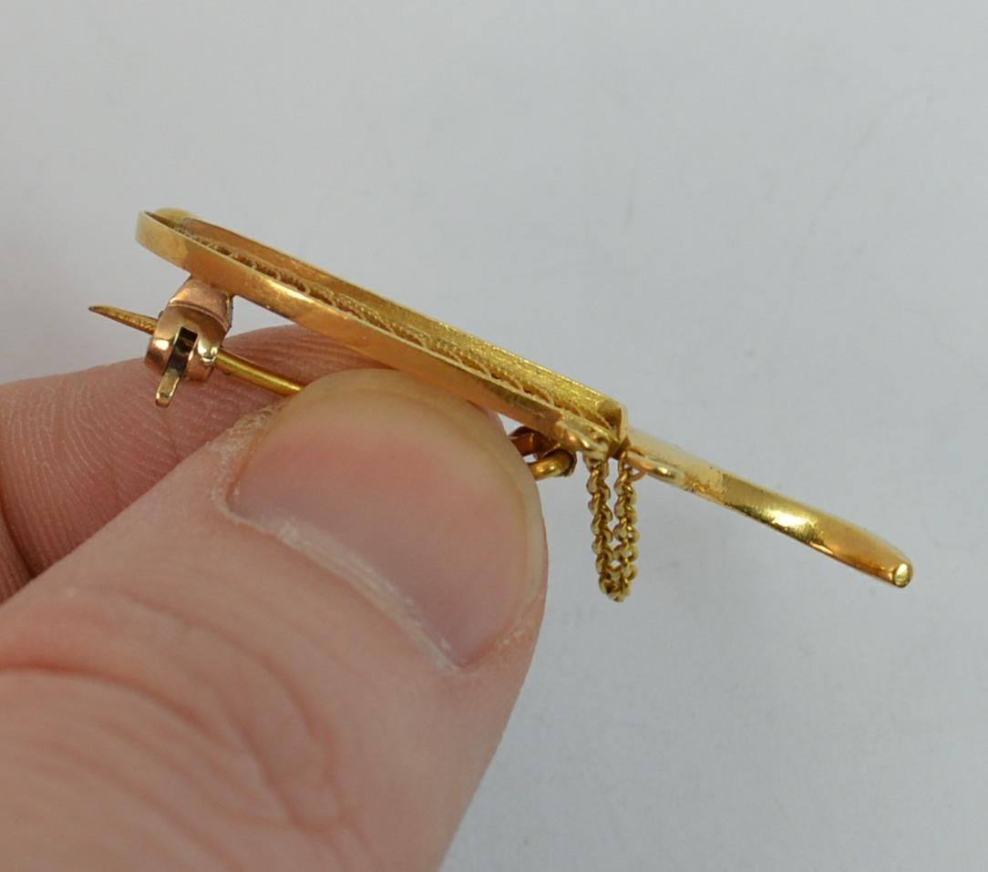 Victorian 15 Carat Gold Khanjar Dagger and Scabbard Brooch, circa 1880 3