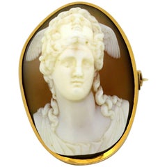 Victorian 15 Karat Gold Brooch with Carnelian Cameo Carving, 1880s