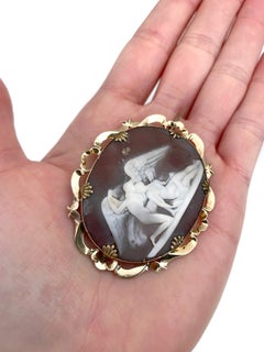 Victorian 15 Karat Gold Psyche And Cupid Shell Cameo Pin Brooch