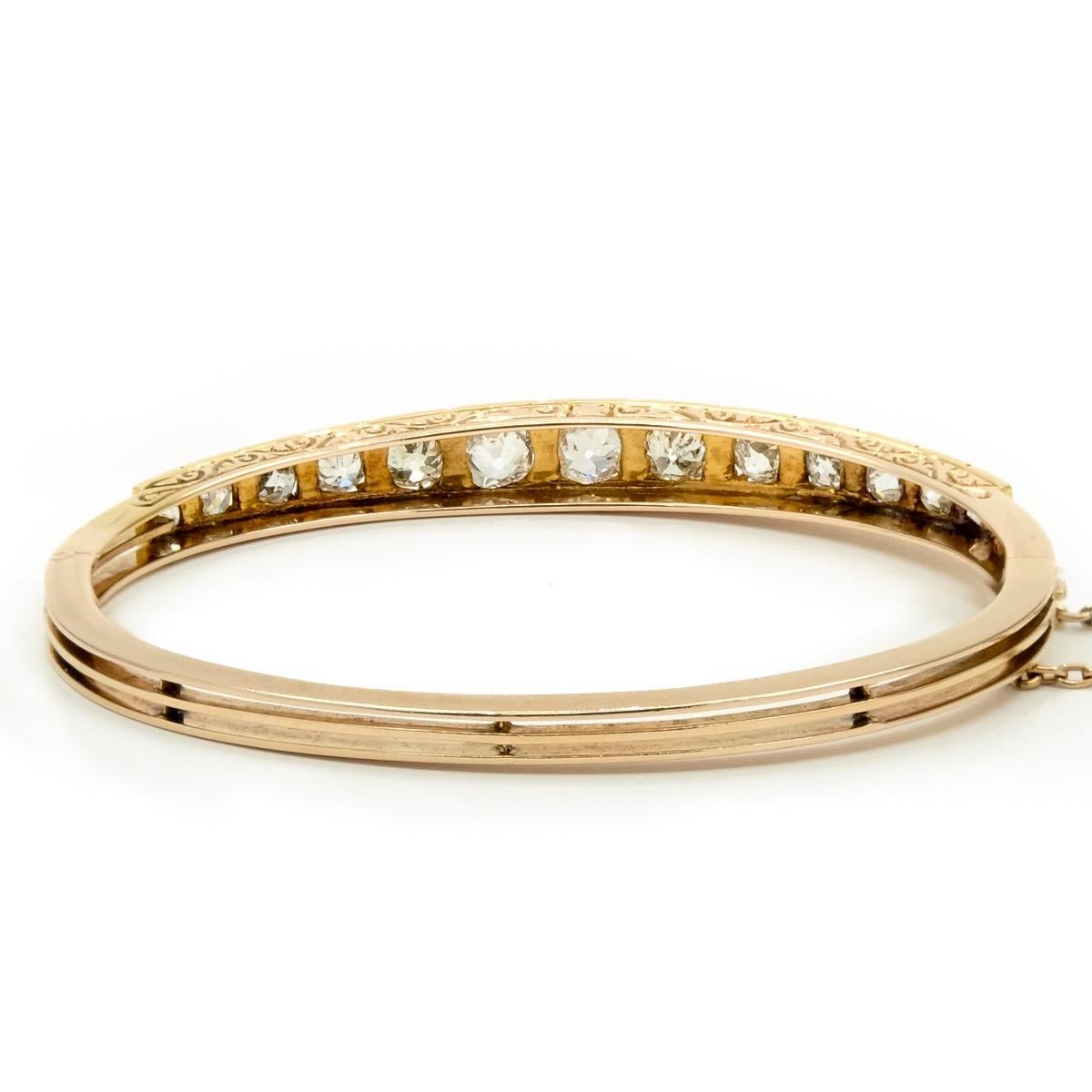 Victorian 15 Karat Yellow Gold and 4.5 Carat Old European Cut Diamond Bangle In Excellent Condition In New York, NY