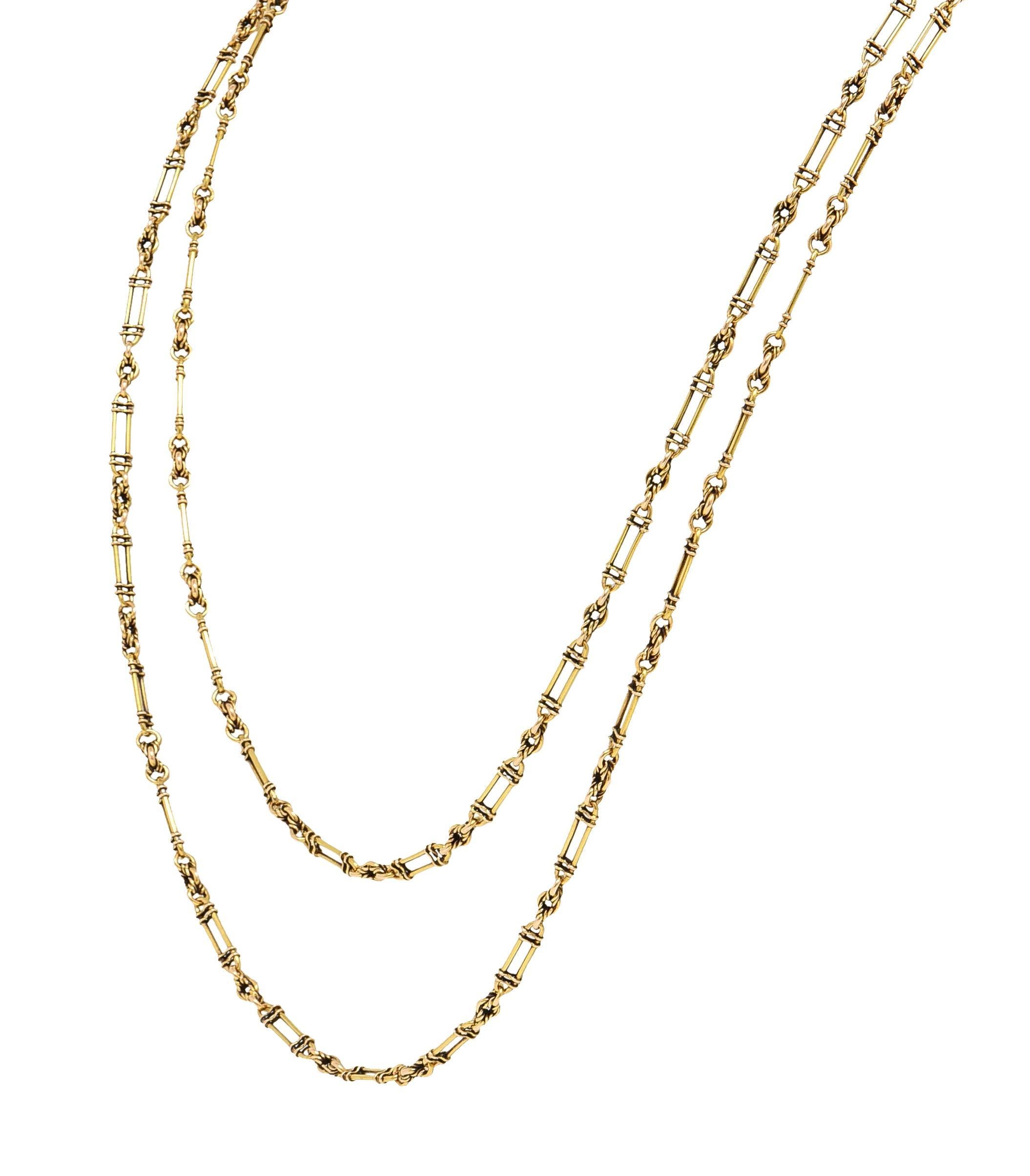 Women's or Men's Victorian 15 Karat Yellow Gold Elongated Oval Link Antique Chain Necklace For Sale