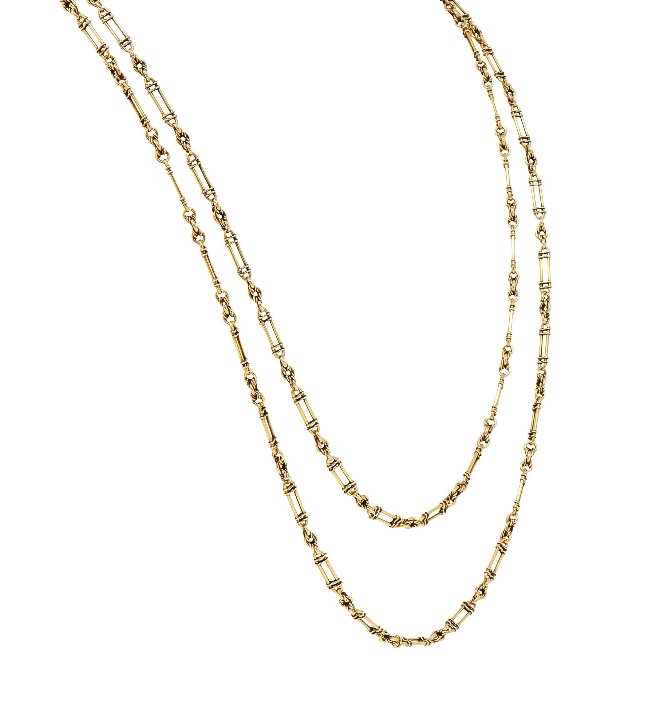 Victorian 15 Karat Yellow Gold Elongated Oval Link Antique Chain Necklace For Sale 1