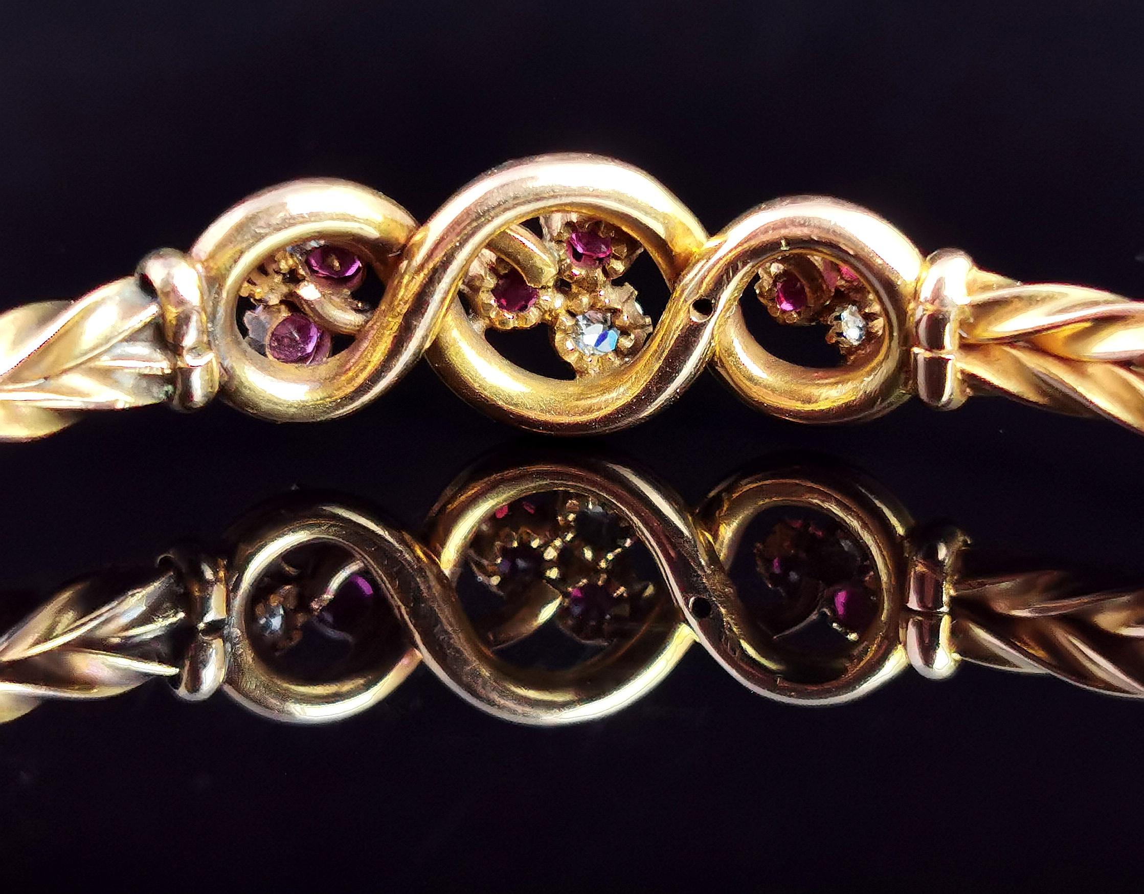 Victorian 15 Karat Yellow Gold Ruby and Diamond Shamrock Bangle 10