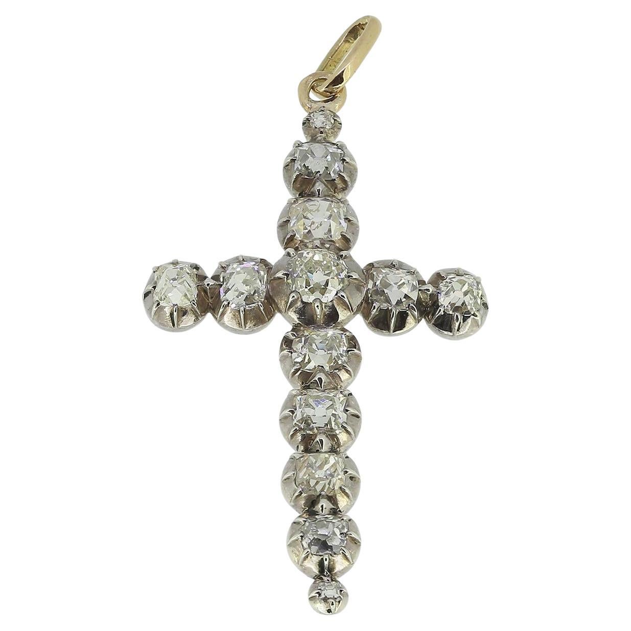Victorian 1.50 Carat Diamond Cross Pendant in vendita