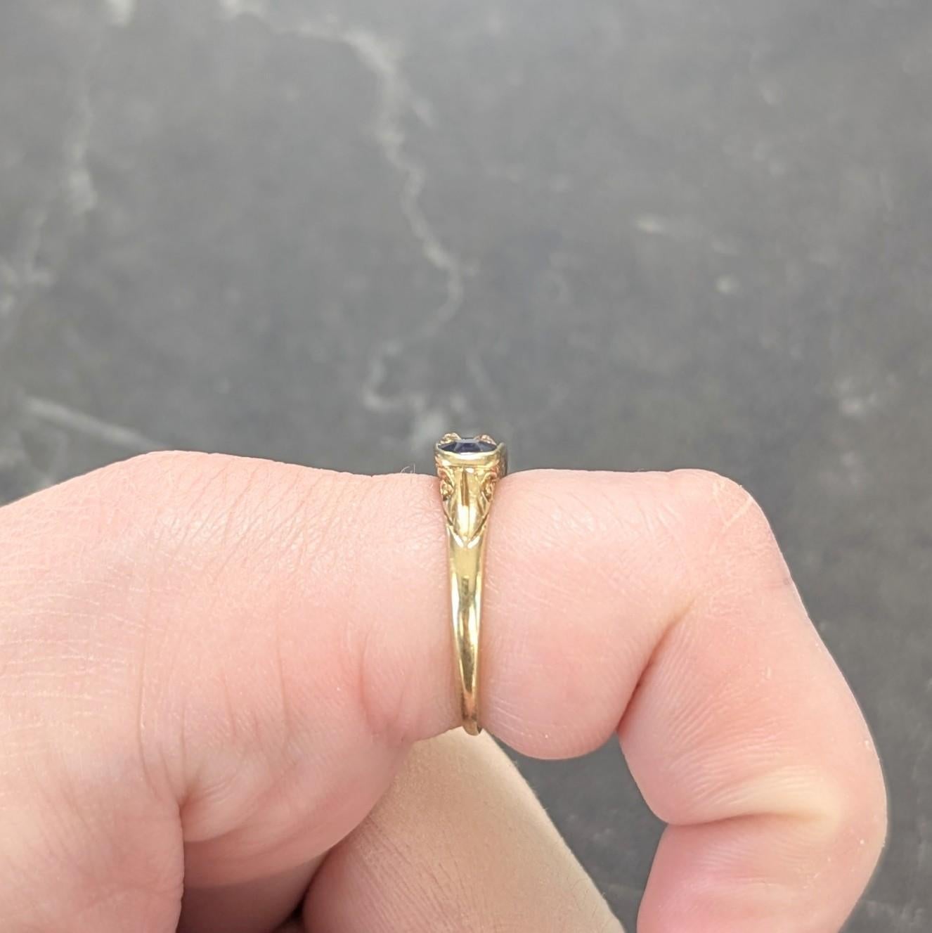 Victorian 1.52 CTW Sapphire Diamond 18K Yellow Gold Antique Scroll Band Ring For Sale 5