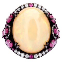 Victorien 15.46 ct. pt. Bague cocktail éthiopienne en opale, rubis et diamants