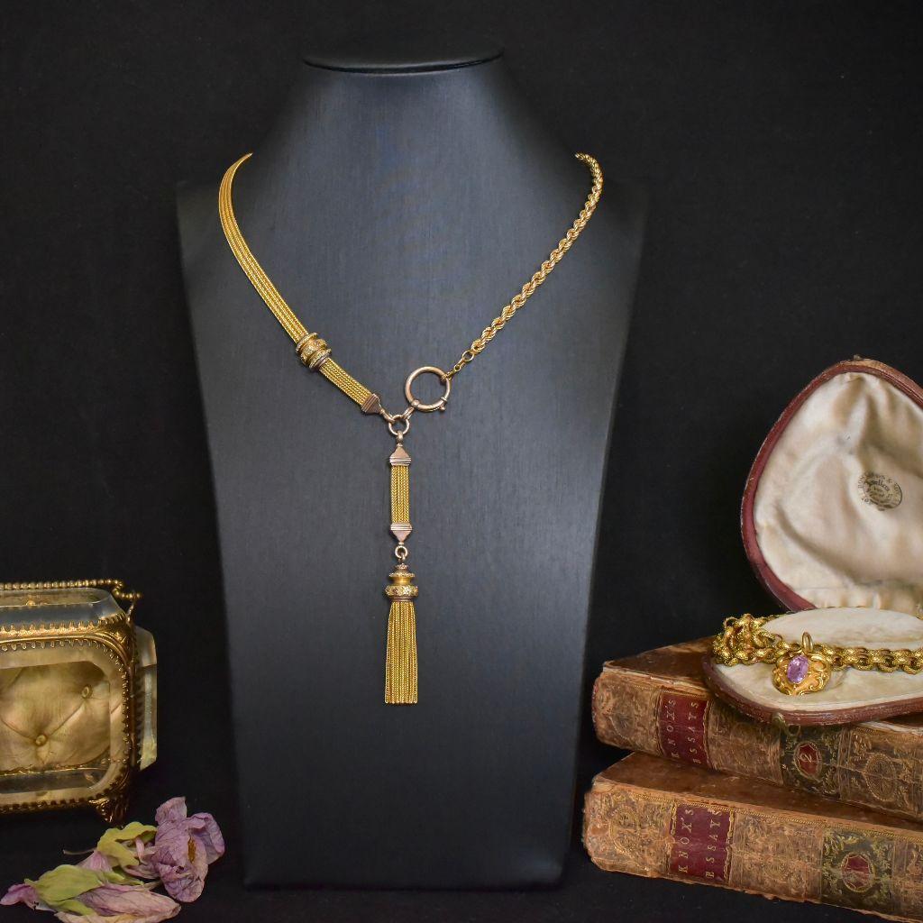 Victorian 15ct And 9ct Tri-Colour Ladies Albertina Fob Chain Circa 1860-80 In Excellent Condition In NEW TOWN, AU