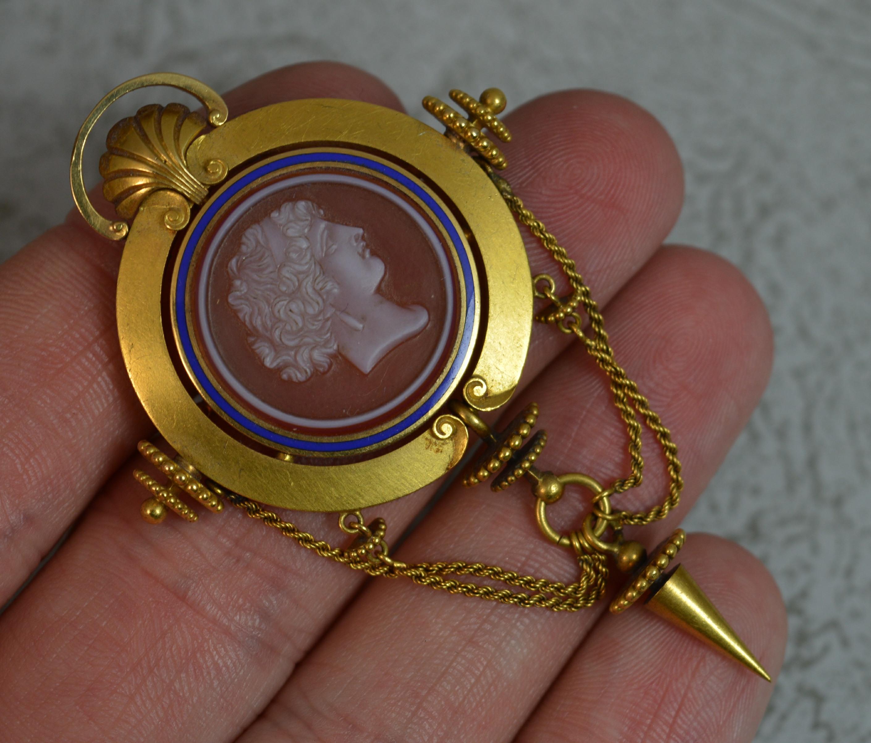 Round Cut Victorian 15 Carat Gold Carved Agate Cameo Enamel Brooch in Box