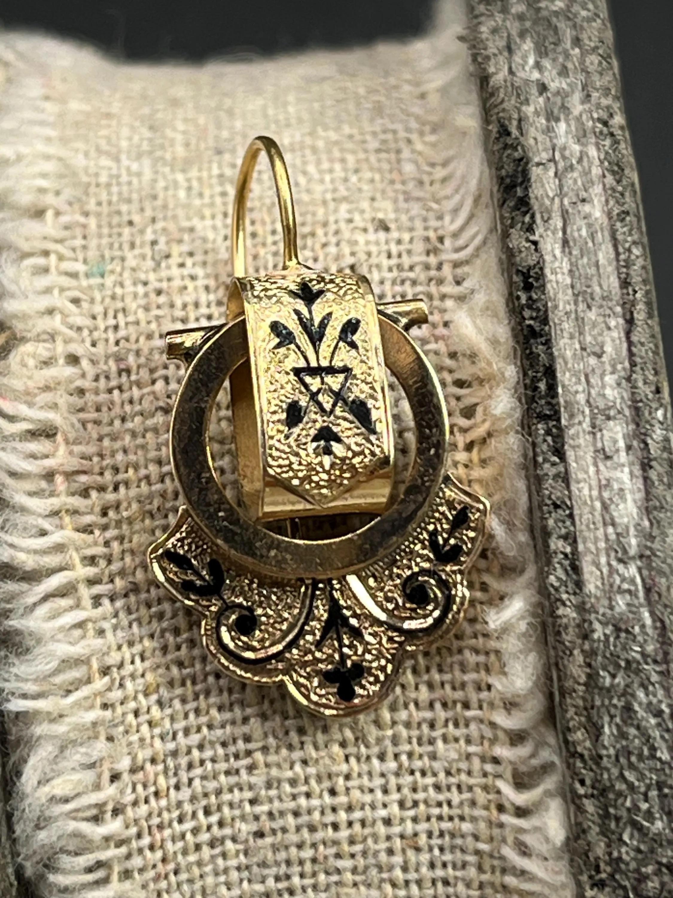 Viktorianische 15ct Gold Emaille Tropfen Ohrringe im Angebot 3