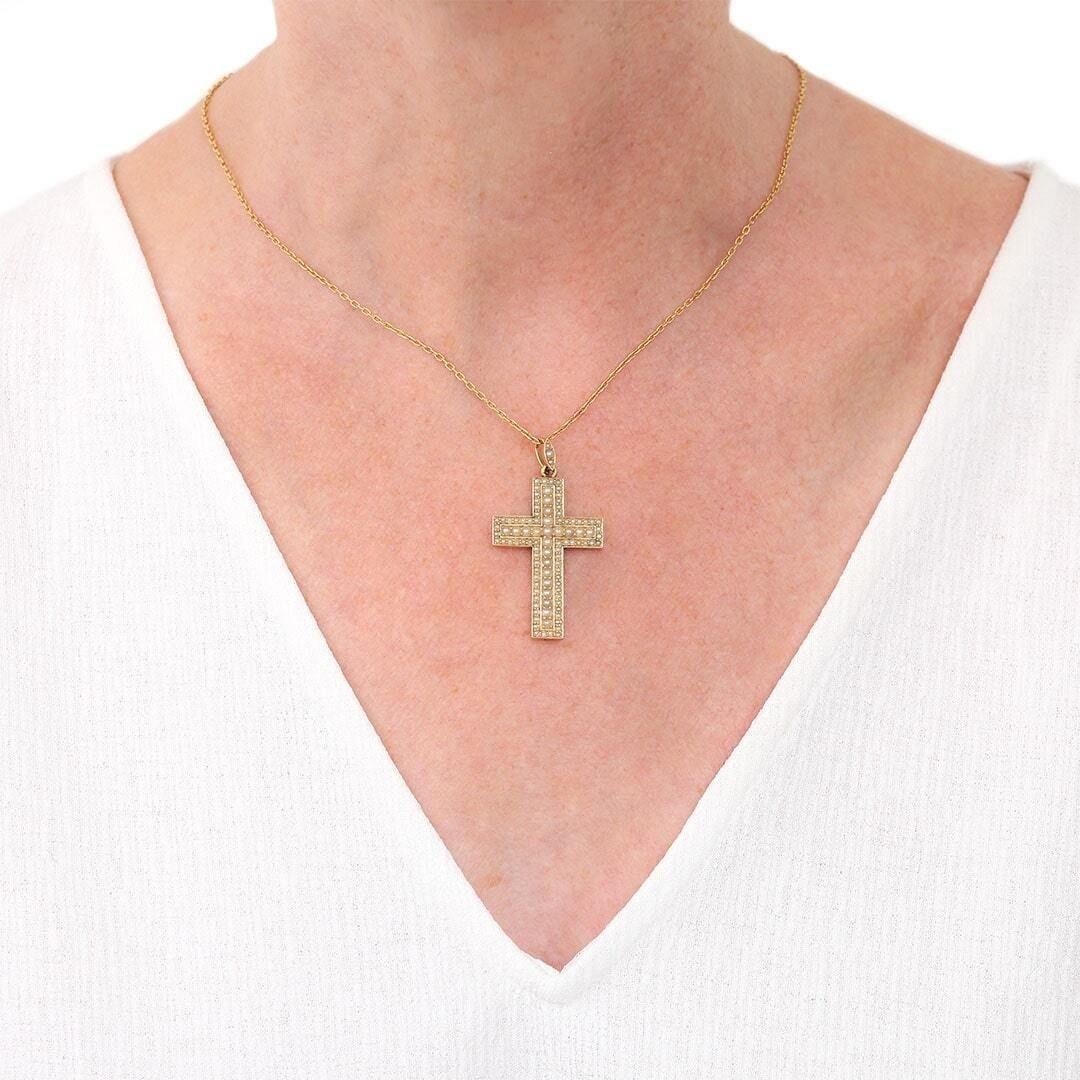 Victorian 15ct Yellow Gold and Pearl Encrusted Cross Pendant, Circa 1860 1