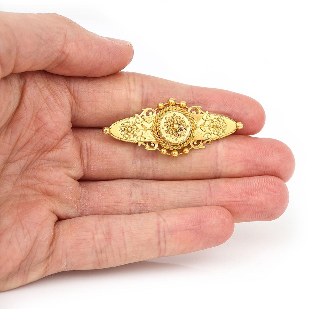Victorian 15ct Yellow Gold Etruscan Revival Canetille Brooch, Circa 1899 4