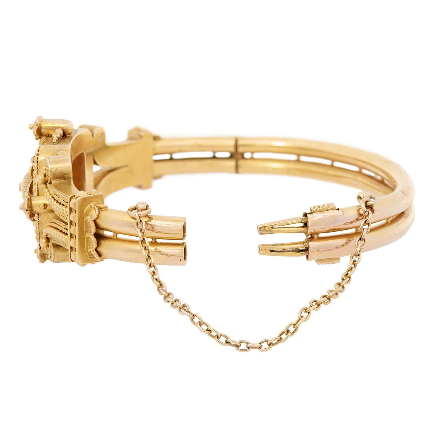 Victorian 15k Etruscan Bangle Bracelet Pour femmes en vente