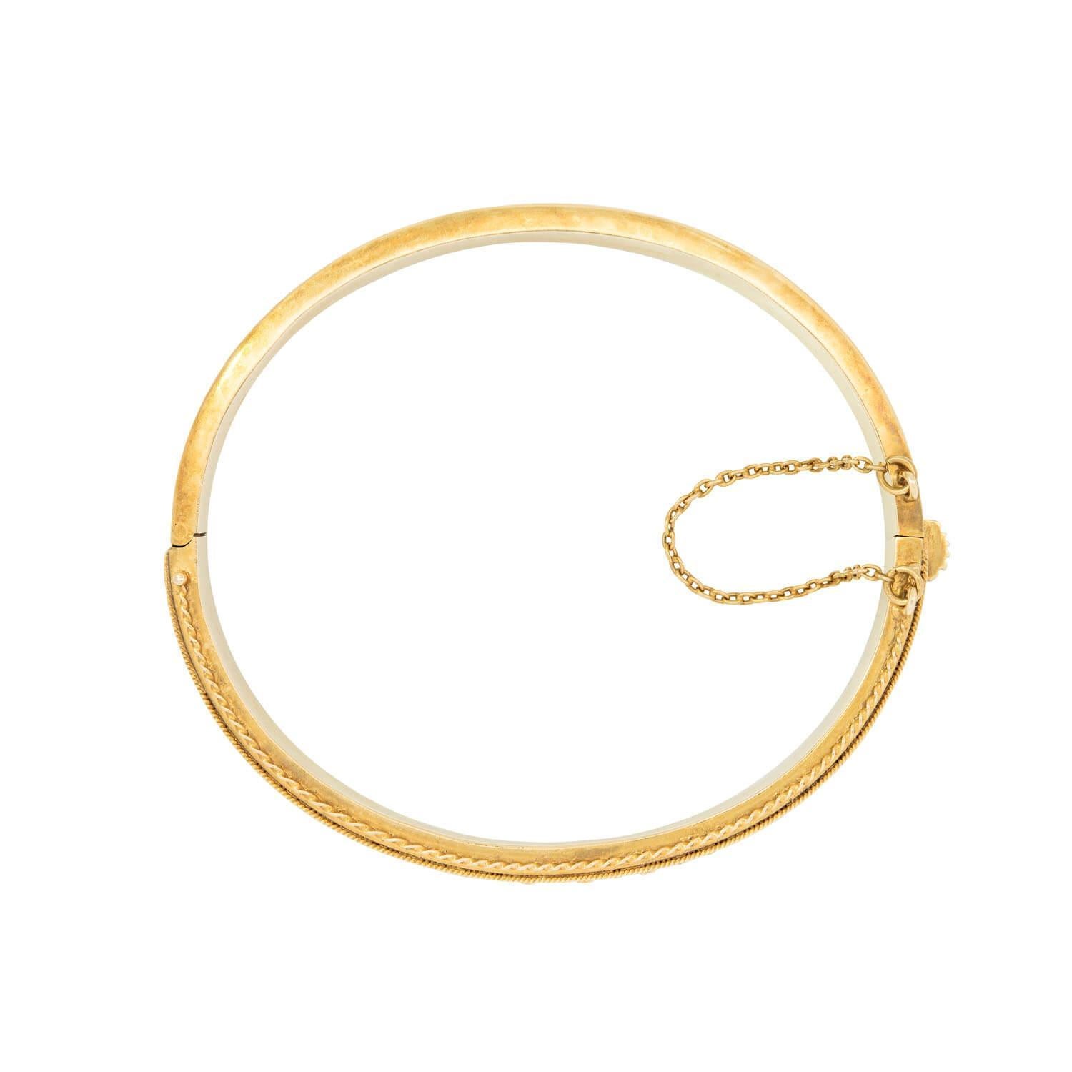 Brazalete con bisagra etrusco victoriano de 15 quilates Victoriano en venta