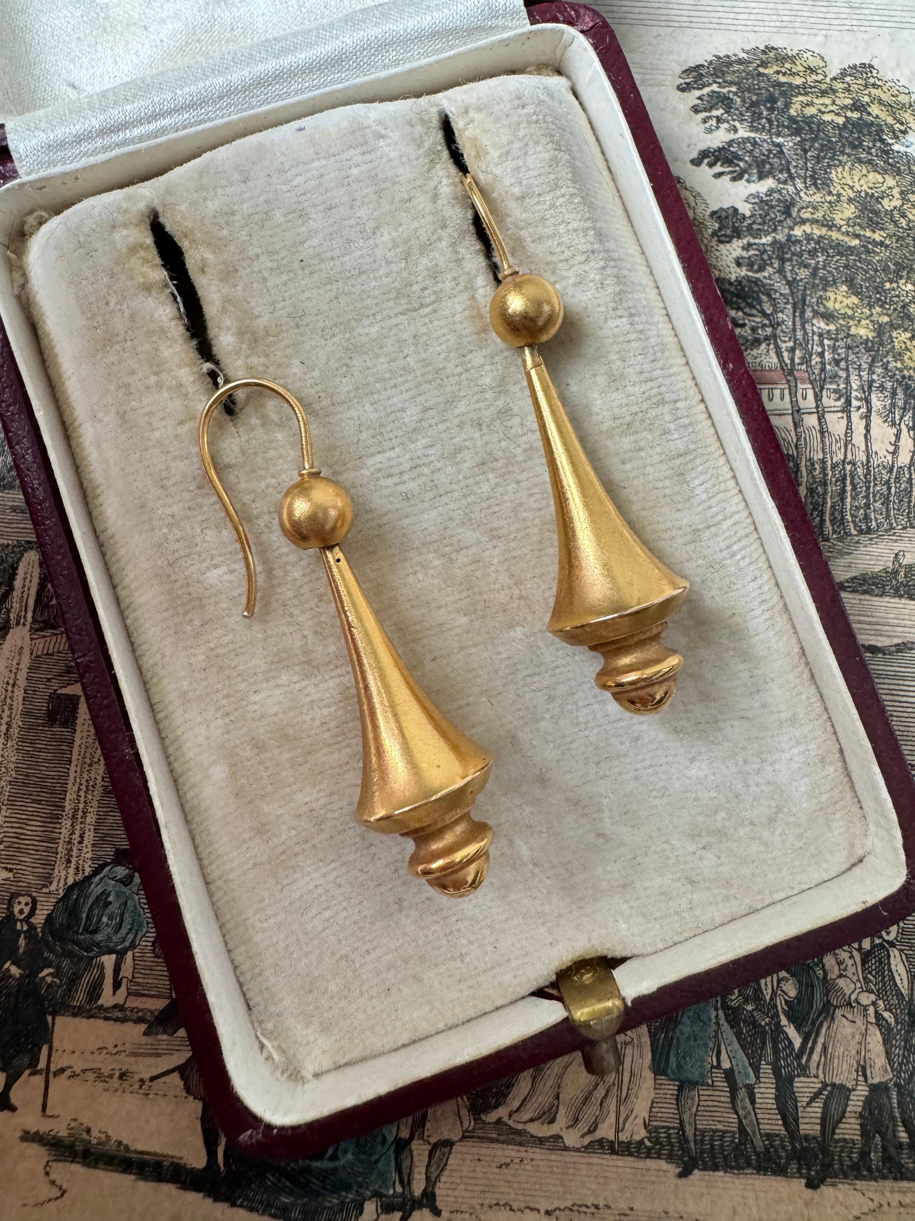 Victorian 15K Gold Drop Earrings In Good Condition For Sale In Hummelstown, PA