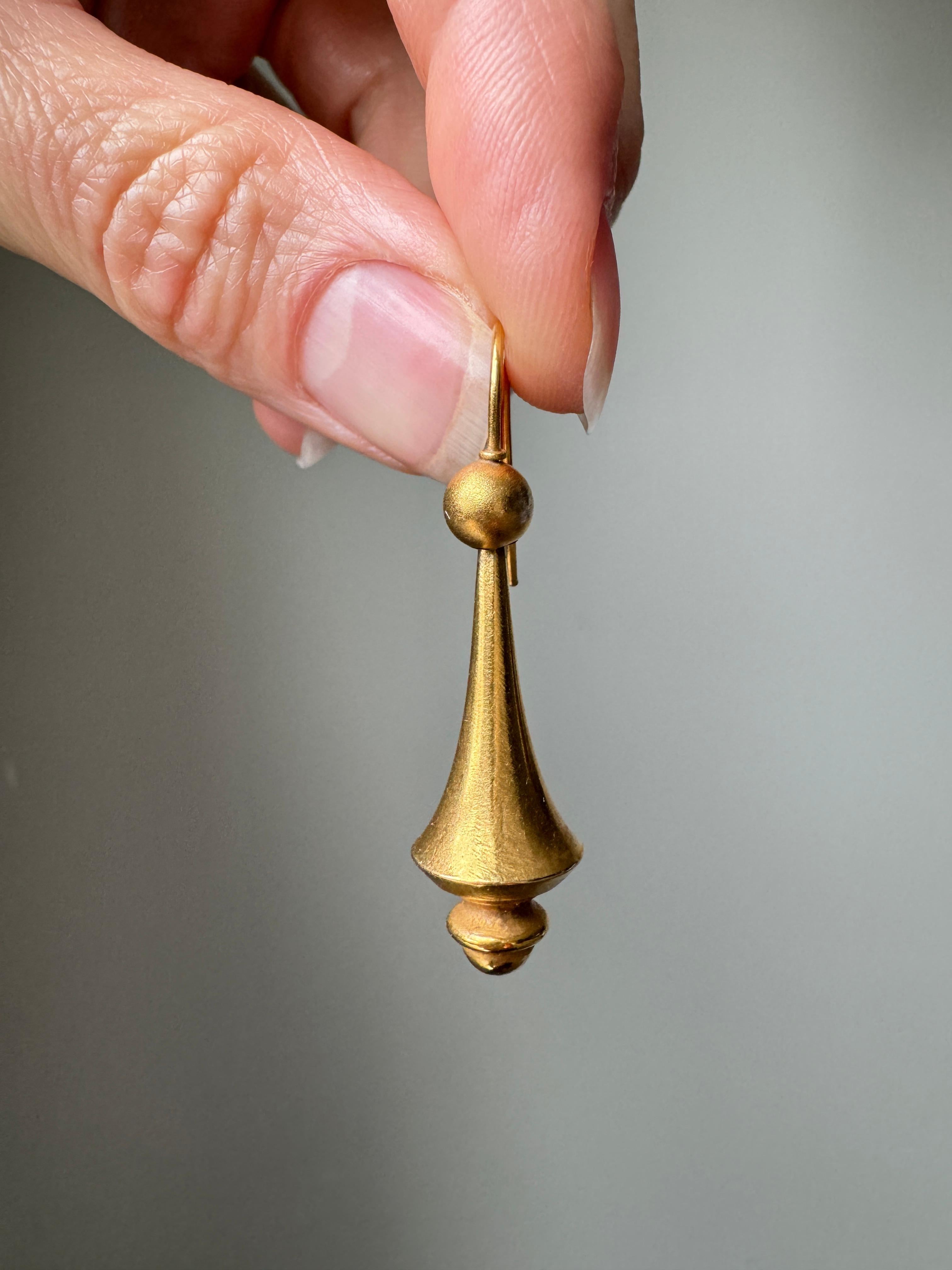 Women's Victorian 15K Gold Drop Earrings For Sale