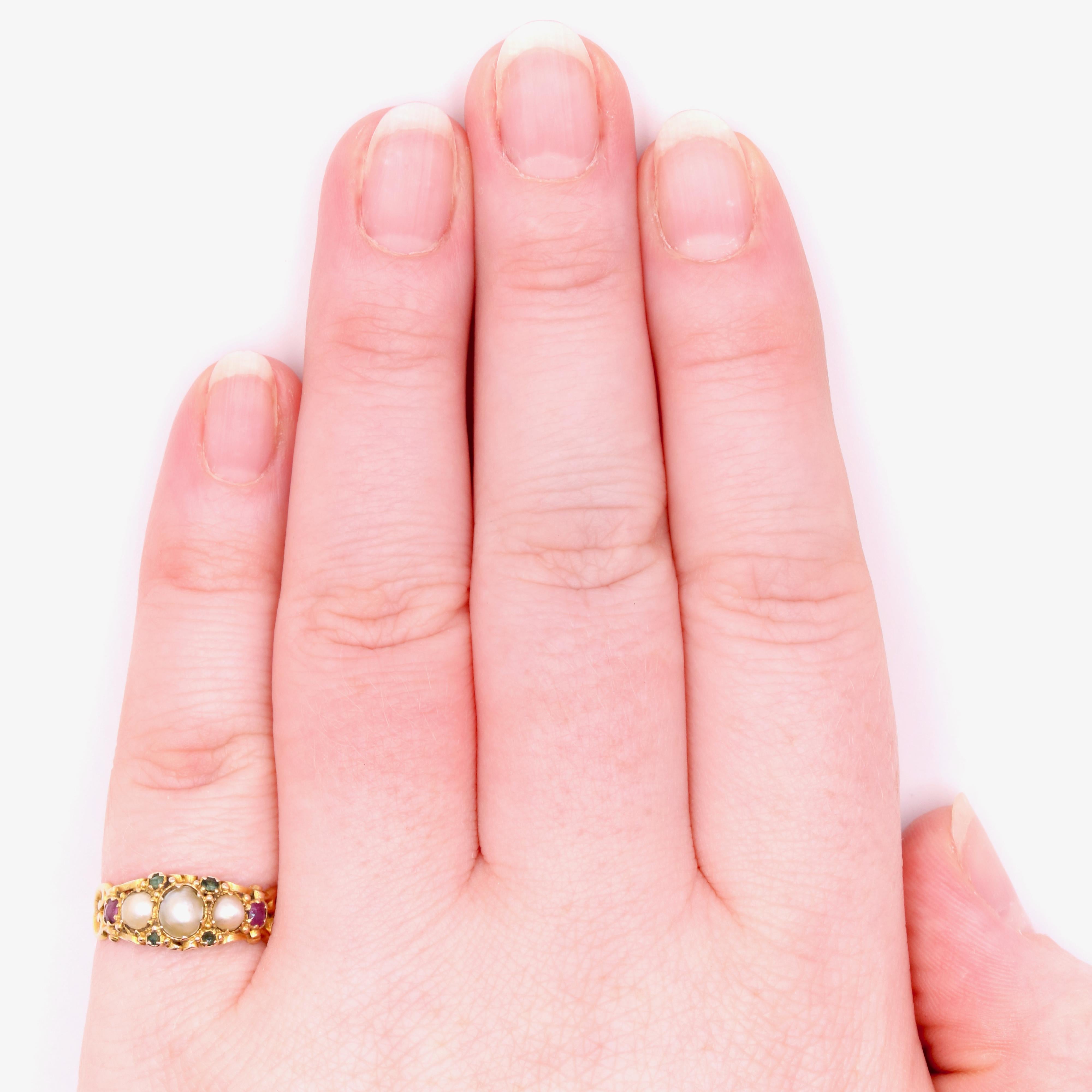 Victorian 15K Gold Pearl, Garnet and Demantoid Garnet Ring, with Heart Shoulders For Sale 4