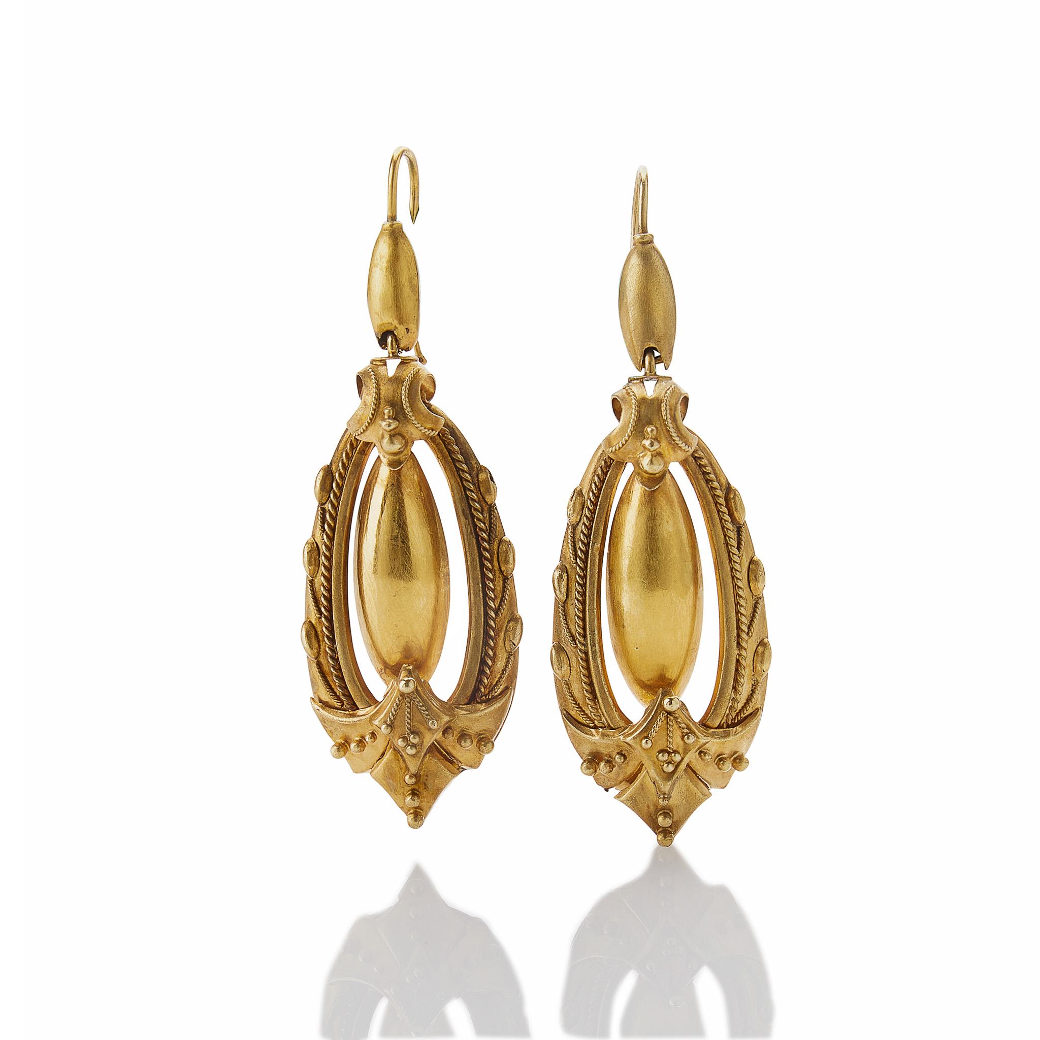 Victorian 15K Gold Pendant Pendant Earrings For Sale 3