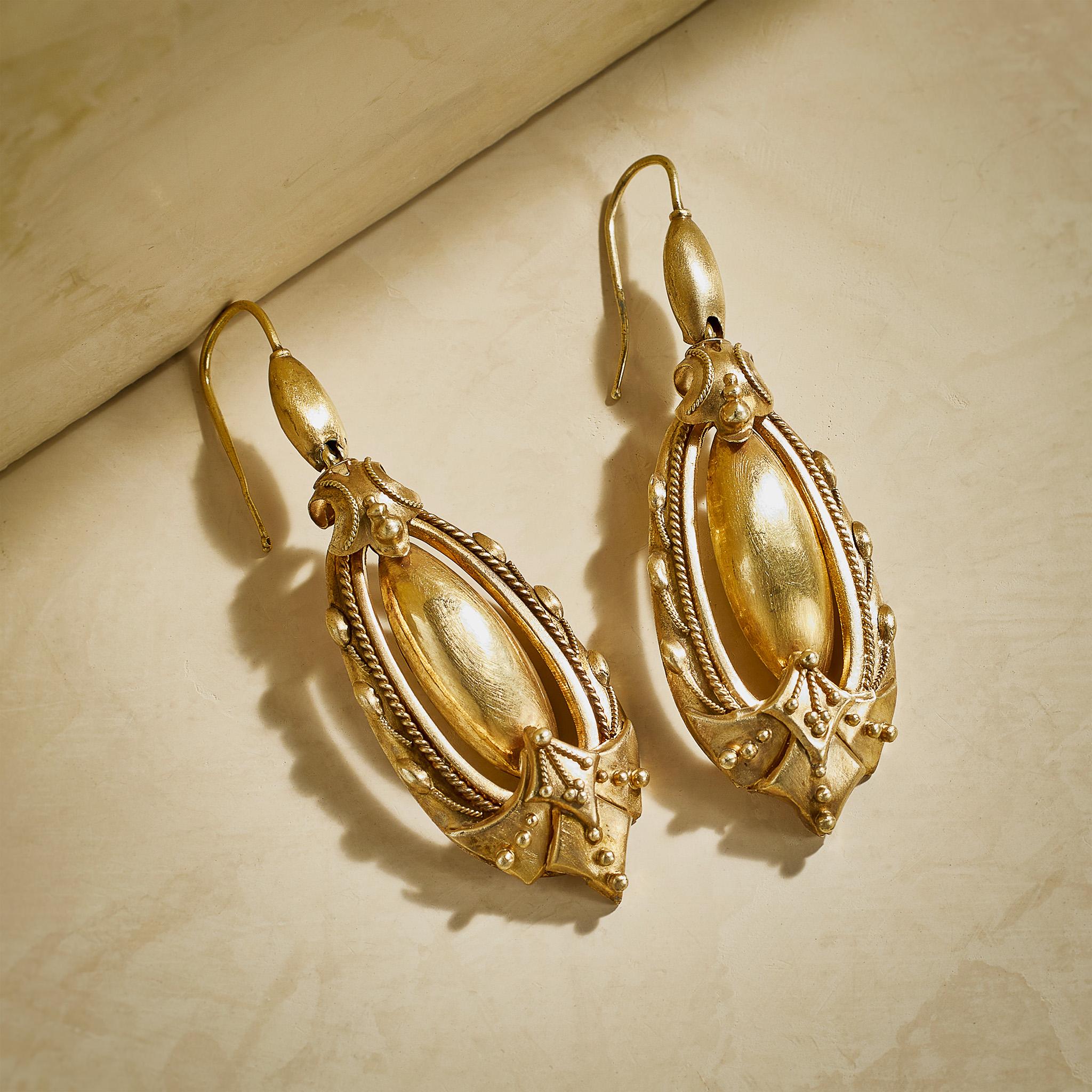 Victorian 15K Gold Pendant Pendant Earrings For Sale 4