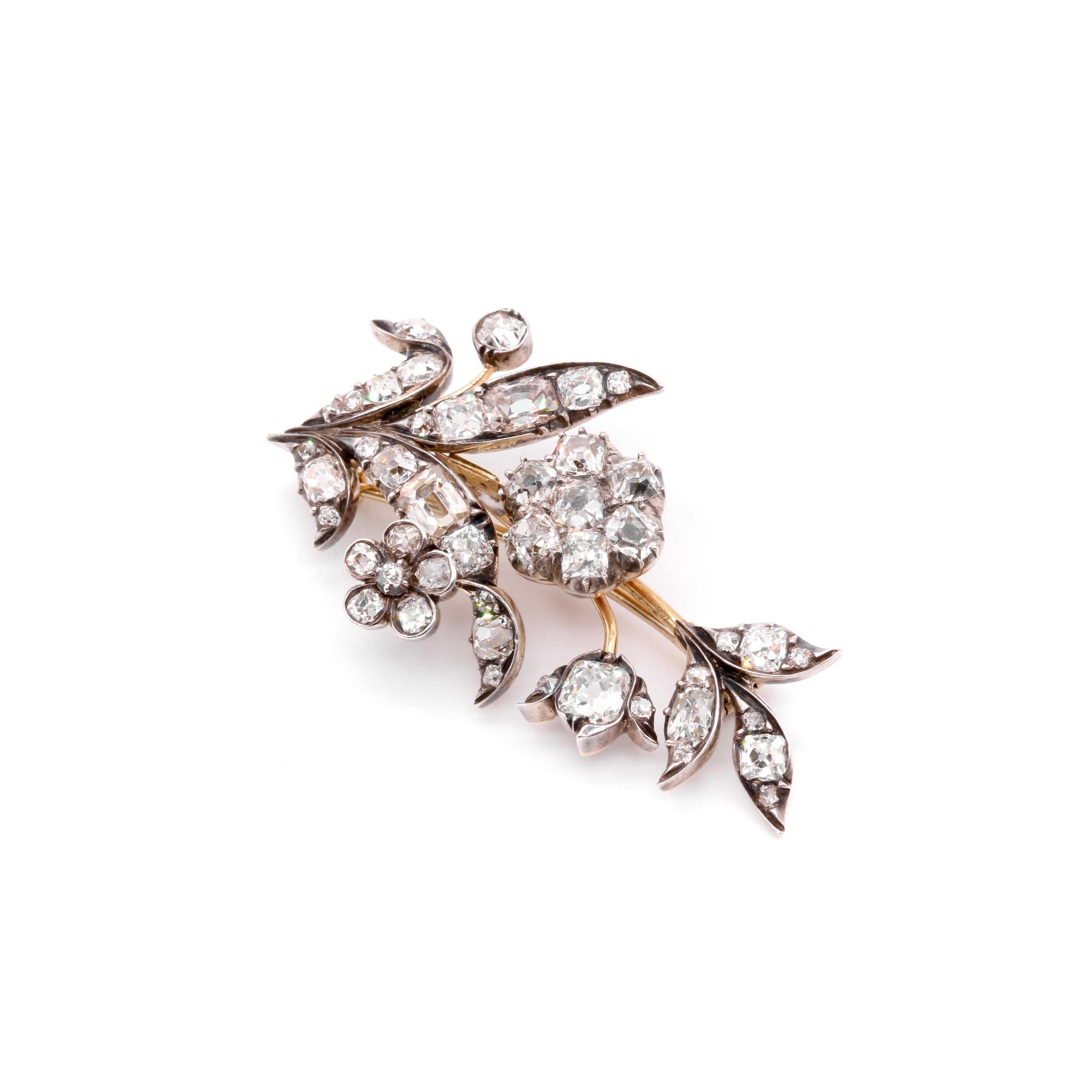 Victorian 15K Gold & Silver 3.8ctw Peruzzi Cut Diamond Floral Spray Brooch For Sale 3