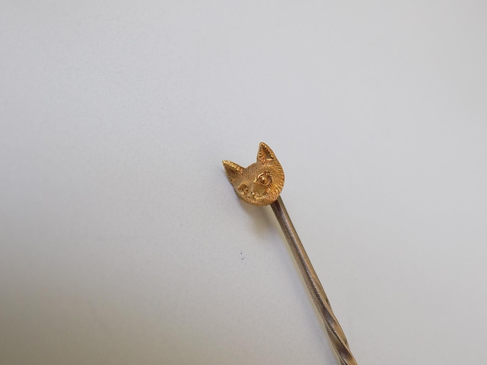 Victorian 15 Karat Gold Tiny Fox Head Mask Stick Pin In Excellent Condition In Boston, Lincolnshire