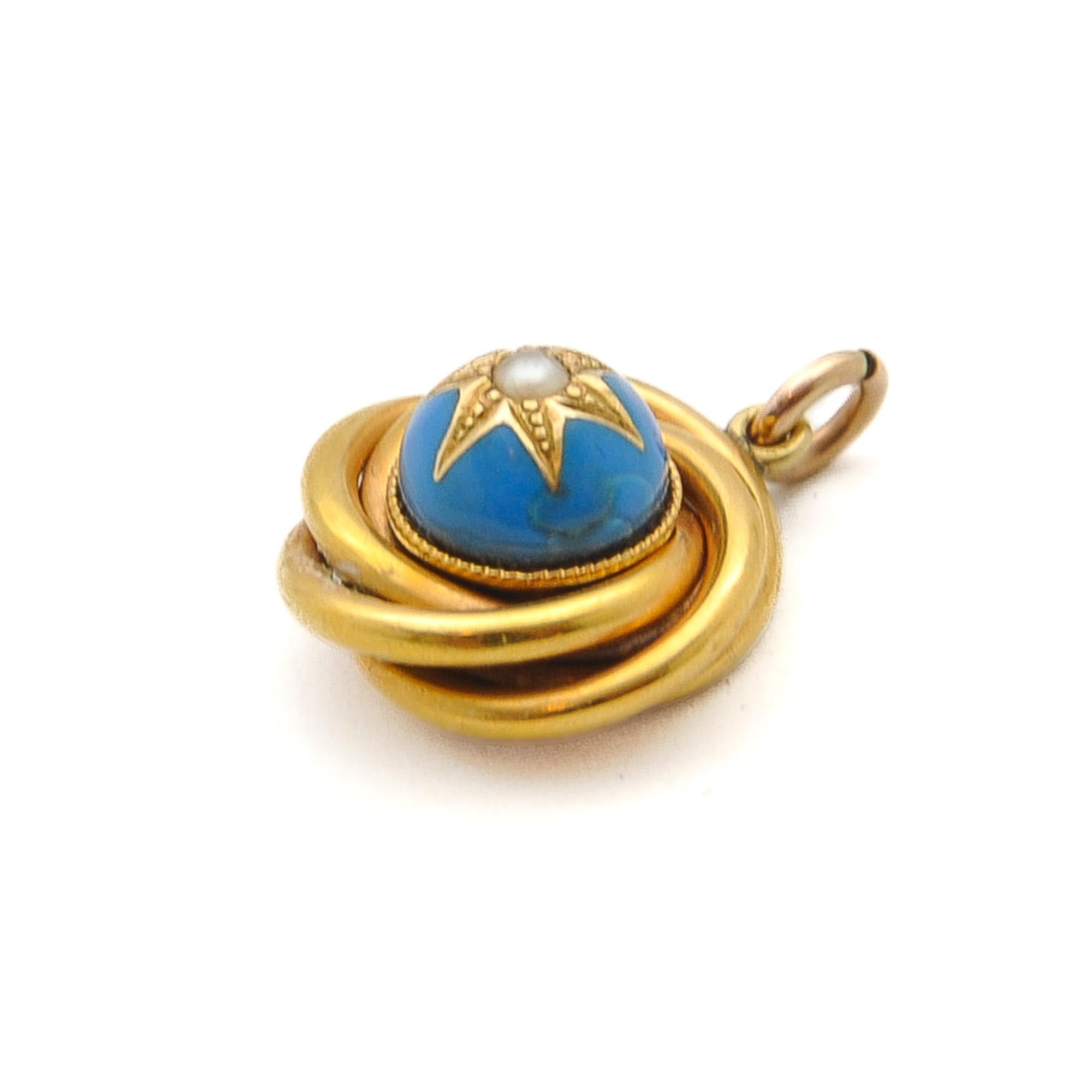 Antique Victorian 15K Gold Blue Enamel Love Knot Pendant In Good Condition For Sale In Rotterdam, NL