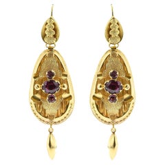 Victorian 15k yellow gold Garnet set Earrings, Circa 1875