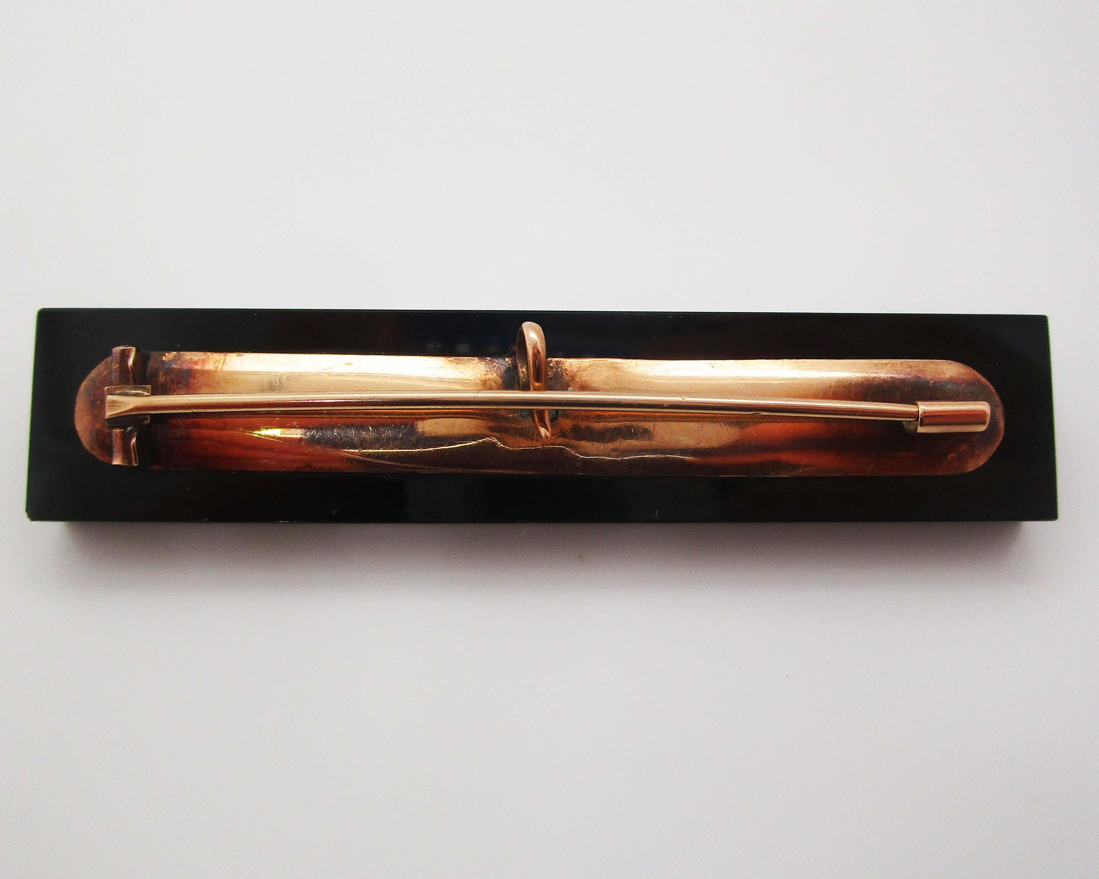 Victorian 15 Karat Yellow Gold Onyx Seed Pearl Bar Pin In Good Condition For Sale In Lexington, KY