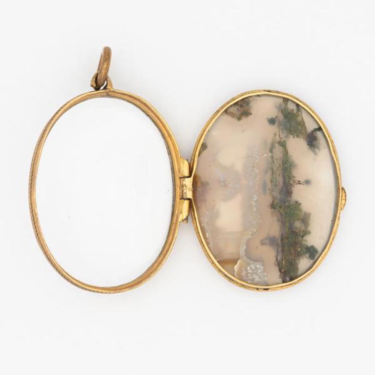 1800s locket