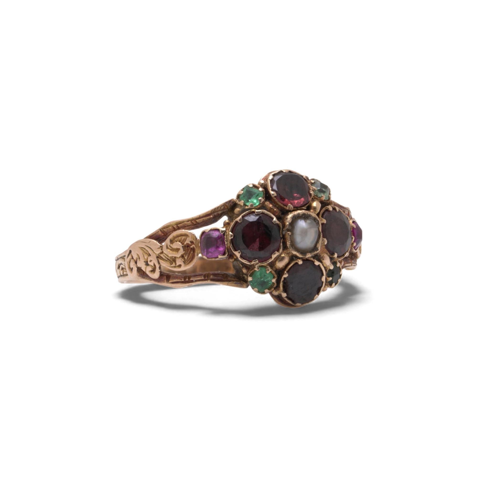 Victorian 15KT Gold Amethyst, Garnet & Pearl Ring, 1880s In condizioni buone in vendita a Braintree, GB