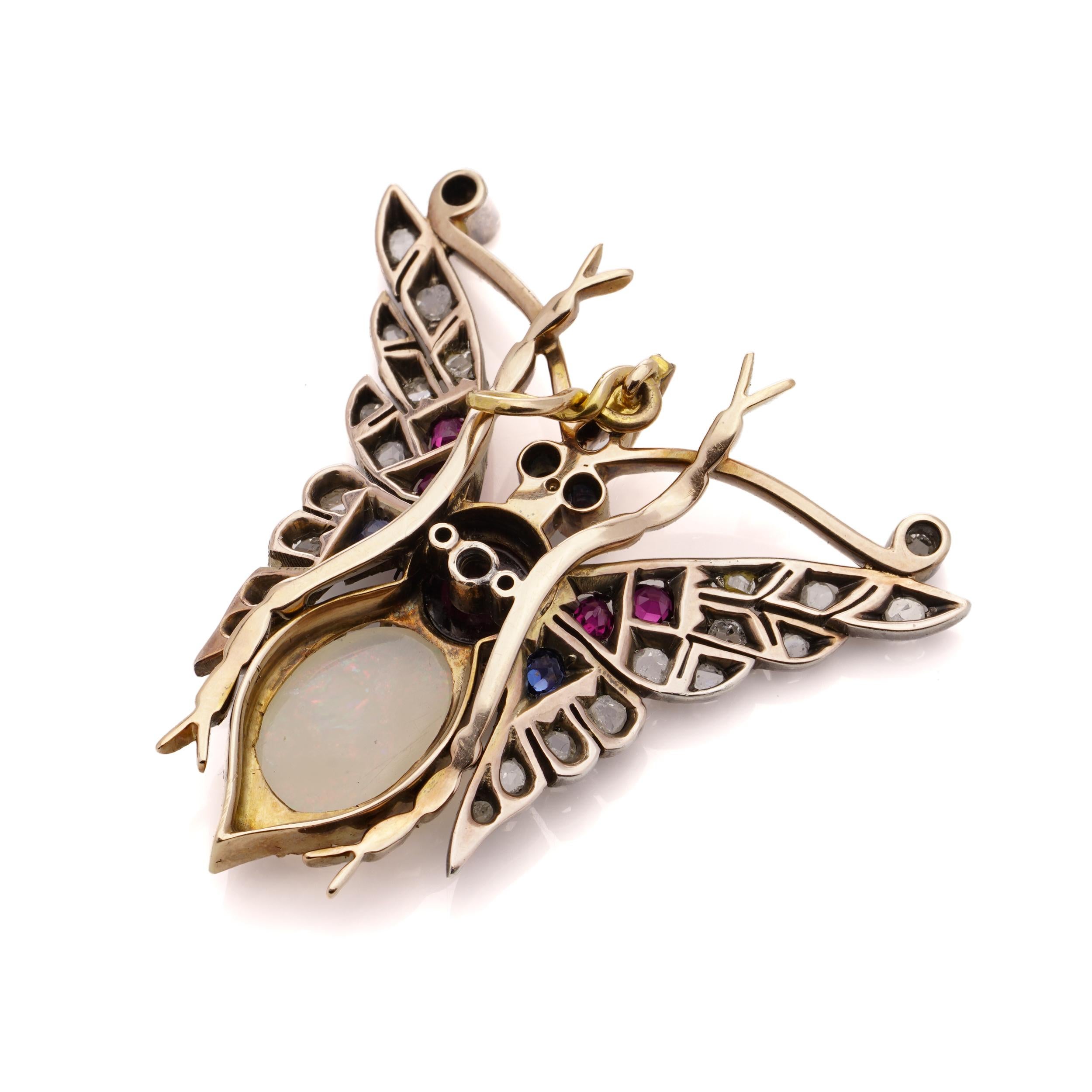 Victorian 15kt gold and silver butterfly brooch with gemstones In Good Condition For Sale In Braintree, GB